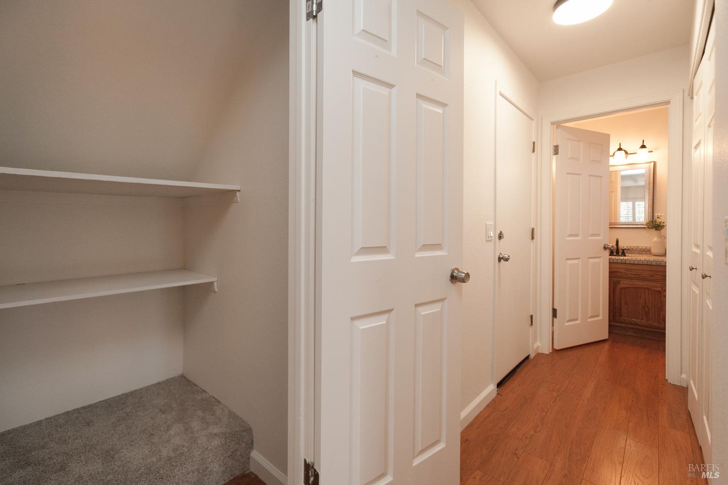 Detail Gallery Image 22 of 41 For 1869 Amy Ave, Santa Rosa,  CA 95401 - 3 Beds | 2/1 Baths