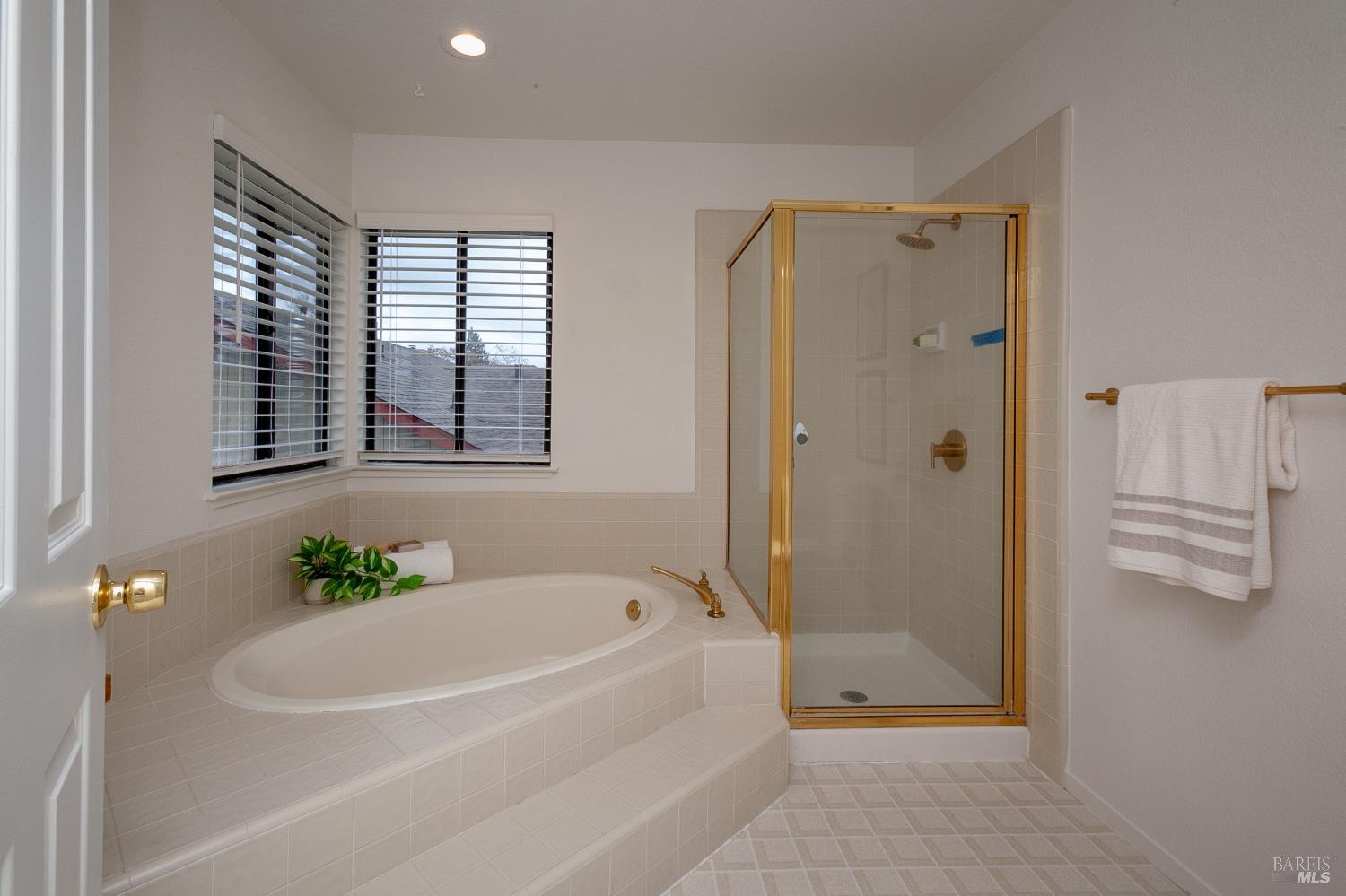 Detail Gallery Image 28 of 41 For 1869 Amy Ave, Santa Rosa,  CA 95401 - 3 Beds | 2/1 Baths