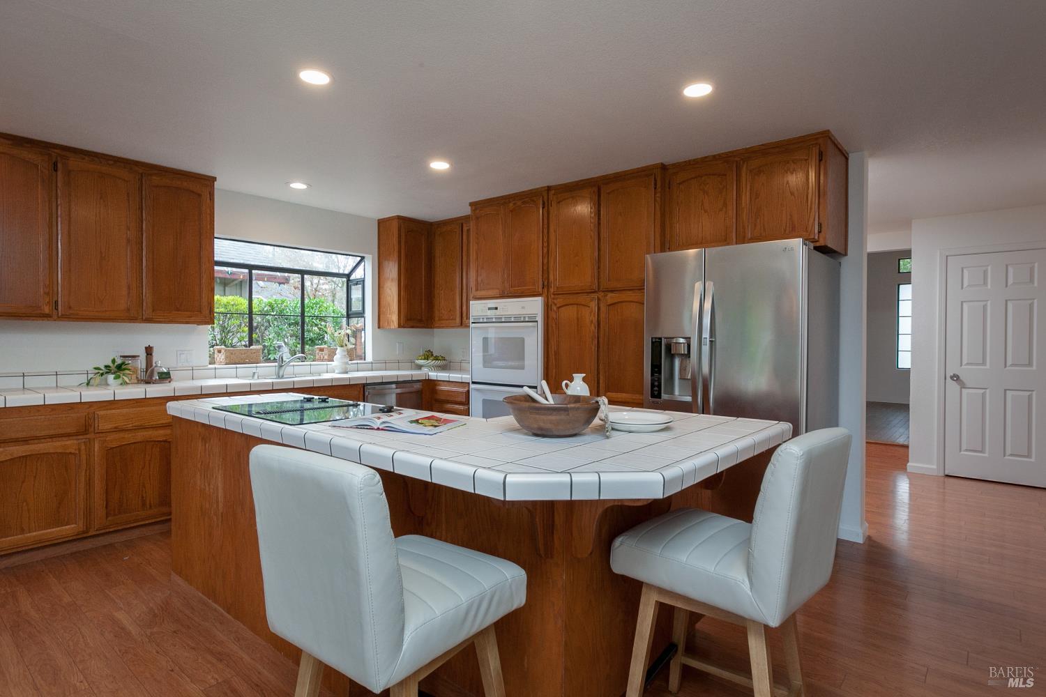 Detail Gallery Image 17 of 41 For 1869 Amy Ave, Santa Rosa,  CA 95401 - 3 Beds | 2/1 Baths