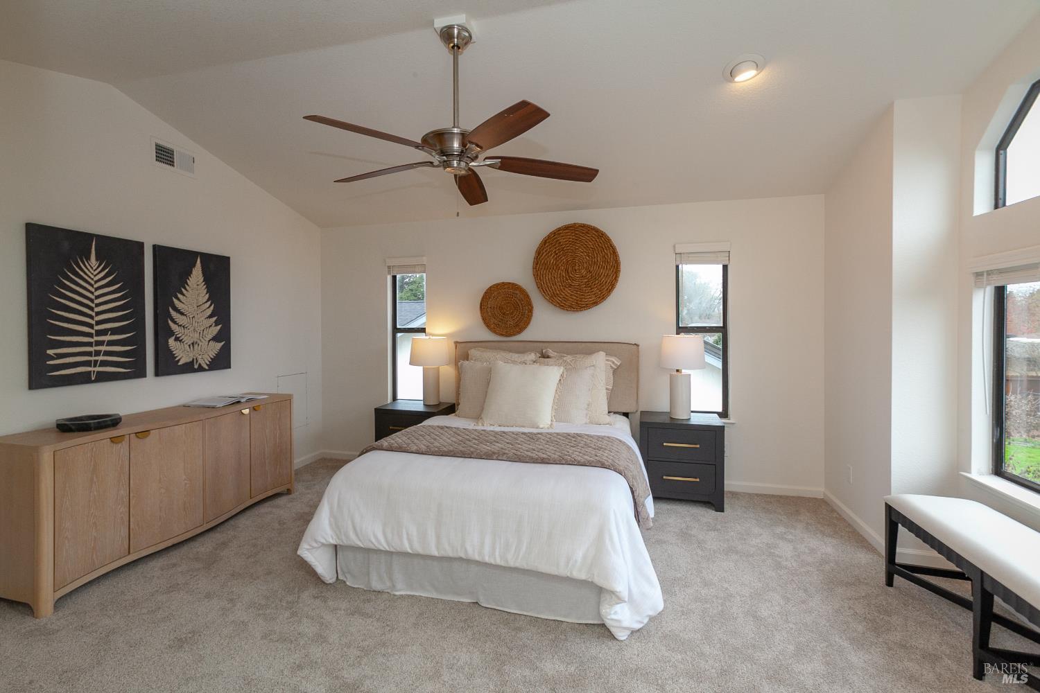 Detail Gallery Image 31 of 41 For 1869 Amy Ave, Santa Rosa,  CA 95401 - 3 Beds | 2/1 Baths