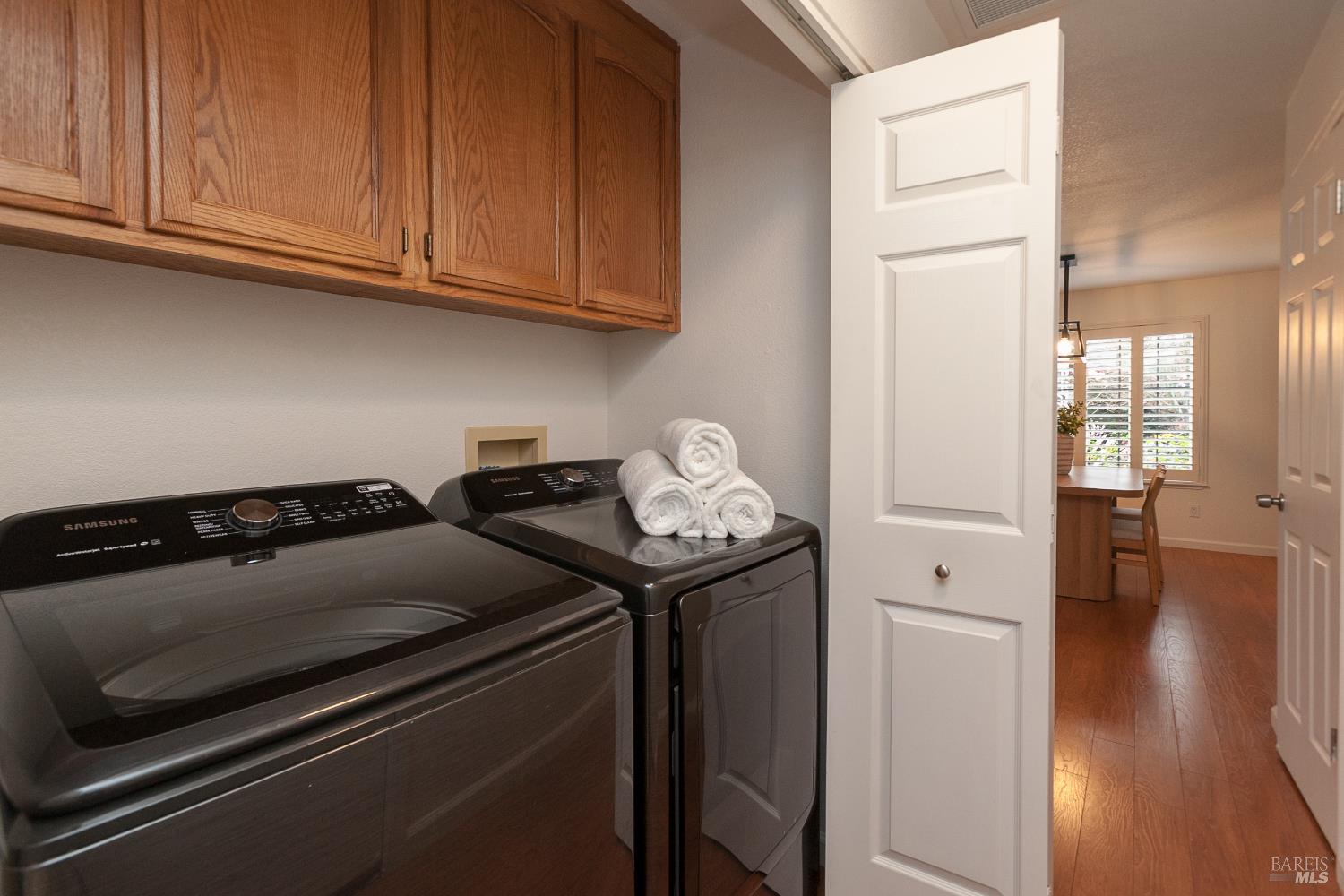 Detail Gallery Image 21 of 41 For 1869 Amy Ave, Santa Rosa,  CA 95401 - 3 Beds | 2/1 Baths