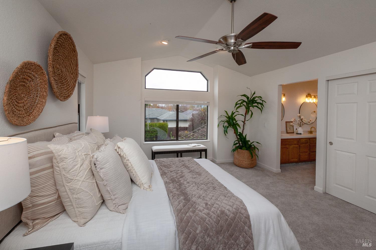 Detail Gallery Image 25 of 41 For 1869 Amy Ave, Santa Rosa,  CA 95401 - 3 Beds | 2/1 Baths