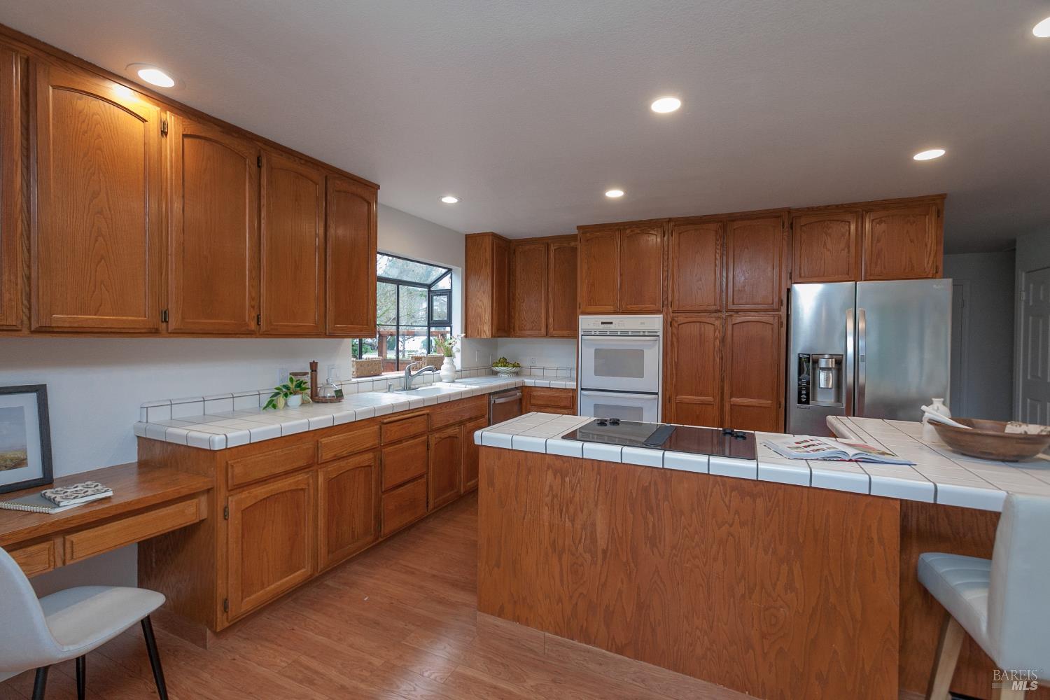 Detail Gallery Image 16 of 41 For 1869 Amy Ave, Santa Rosa,  CA 95401 - 3 Beds | 2/1 Baths