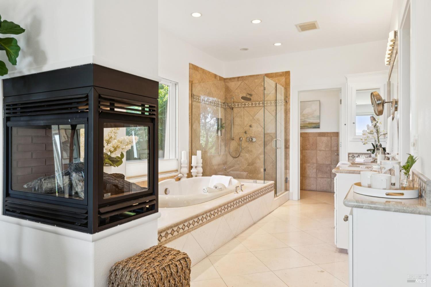 Detail Gallery Image 40 of 99 For 215 Kreuzer Ln, Napa,  CA 94559 - 5 Beds | 6/1 Baths