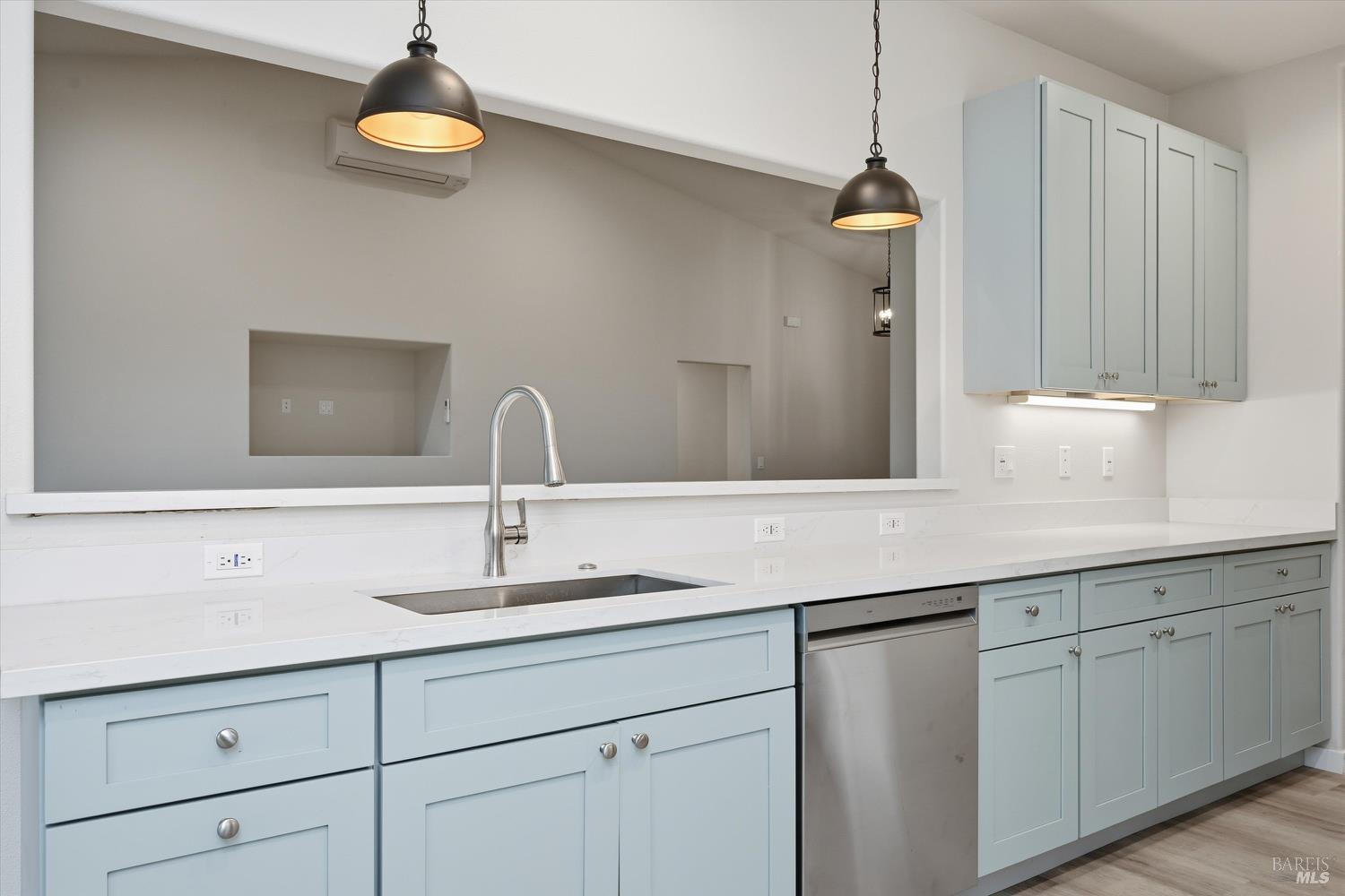 Detail Gallery Image 21 of 40 For 18904 Timber Point Rd, Hidden Valley Lake,  CA 95467 - 3 Beds | 2/1 Baths