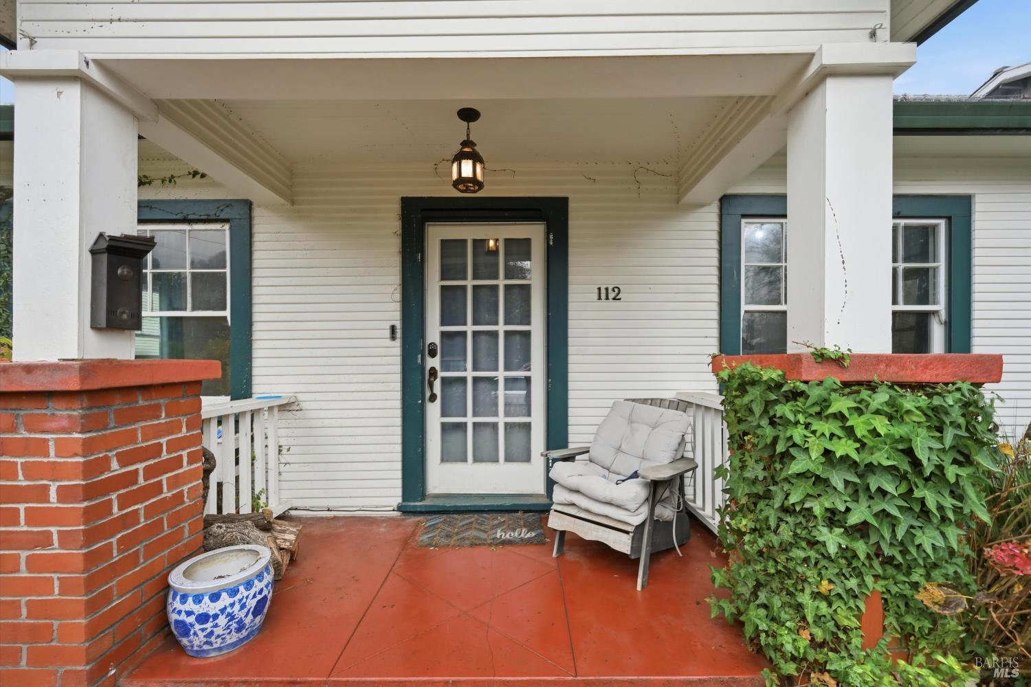 Detail Gallery Image 2 of 24 For 112 Carrillo St, Santa Rosa,  CA 95401 - 2 Beds | 1 Baths