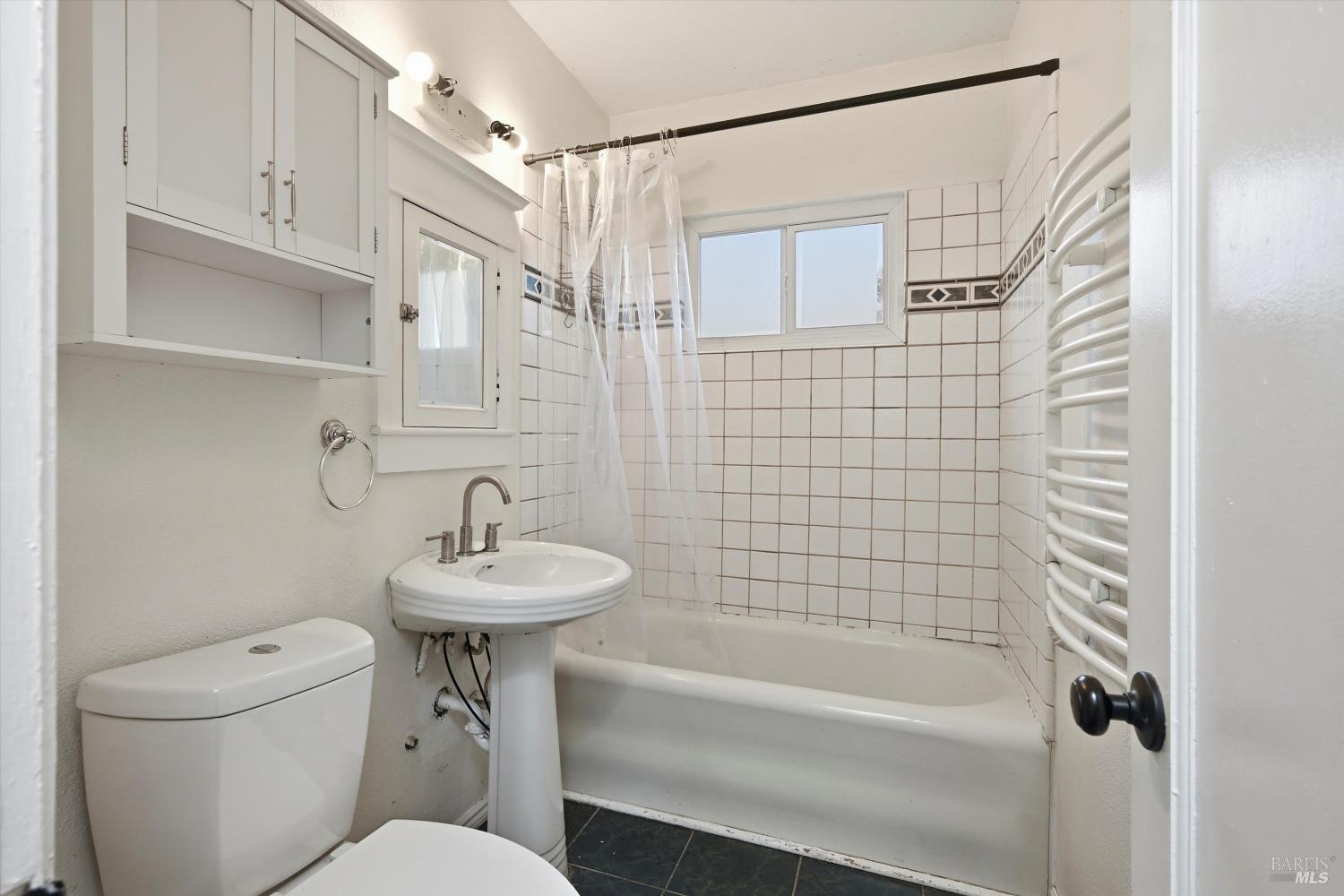 Detail Gallery Image 10 of 24 For 112 Carrillo St, Santa Rosa,  CA 95401 - 2 Beds | 1 Baths