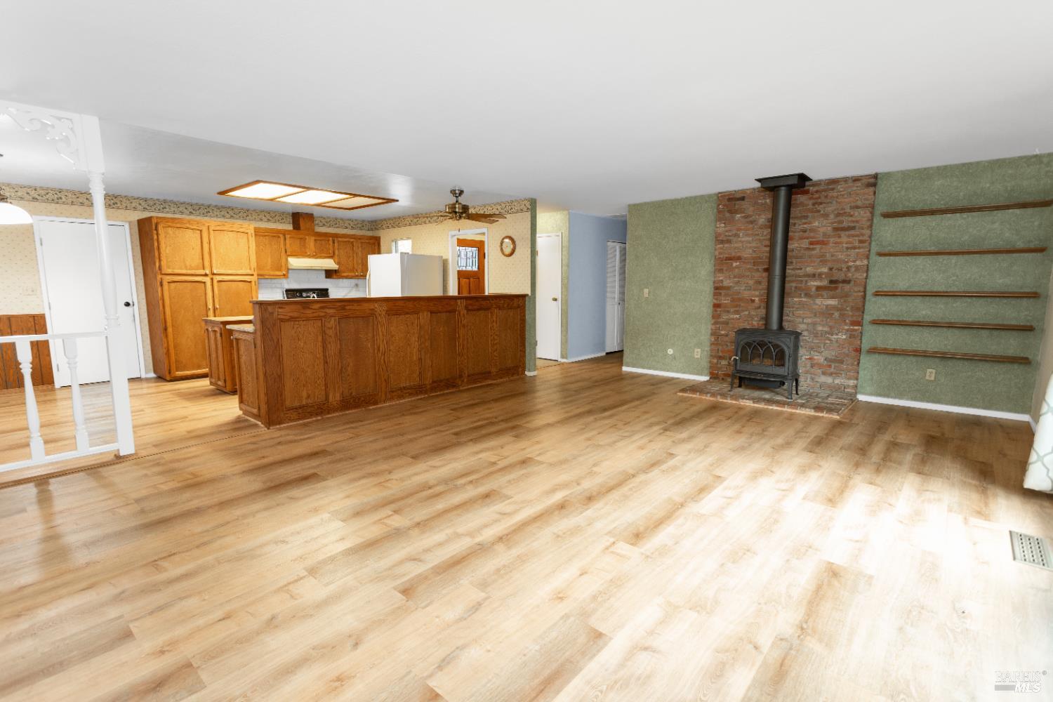 Detail Gallery Image 9 of 25 For 424 Mason St, Healdsburg,  CA 95448 - 3 Beds | 2 Baths