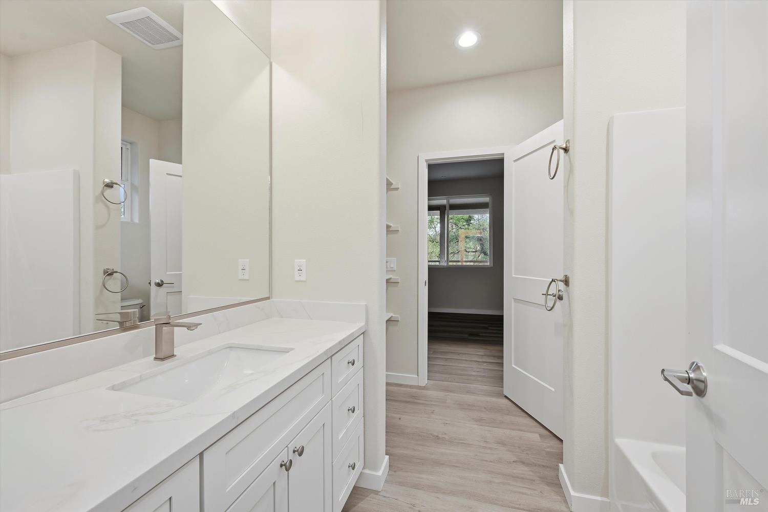 Detail Gallery Image 35 of 40 For 18904 Timber Point Rd, Hidden Valley Lake,  CA 95467 - 3 Beds | 2/1 Baths