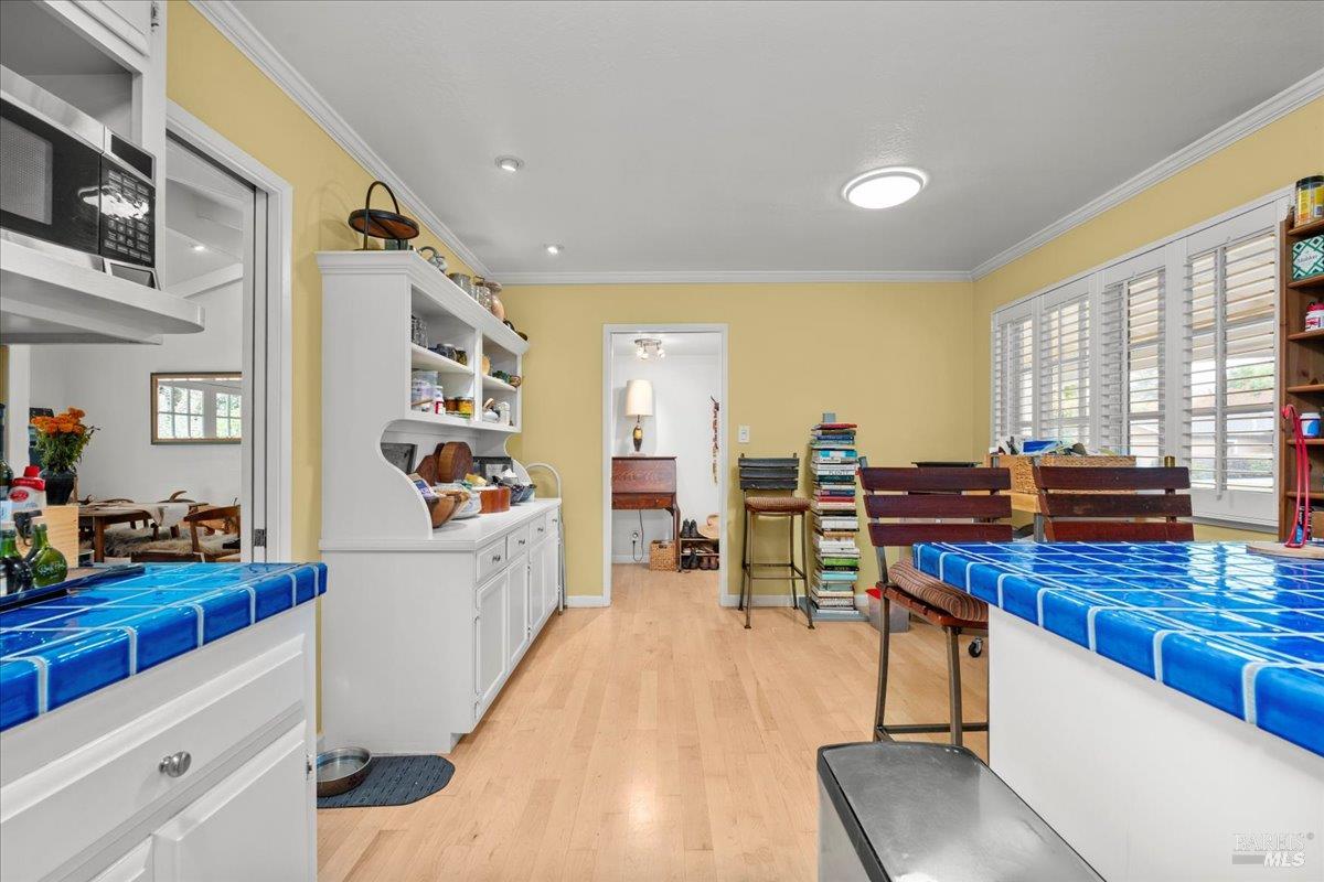 Detail Gallery Image 17 of 31 For 2539 Rollingwood Dr, Napa,  CA 94558 - 3 Beds | 2 Baths