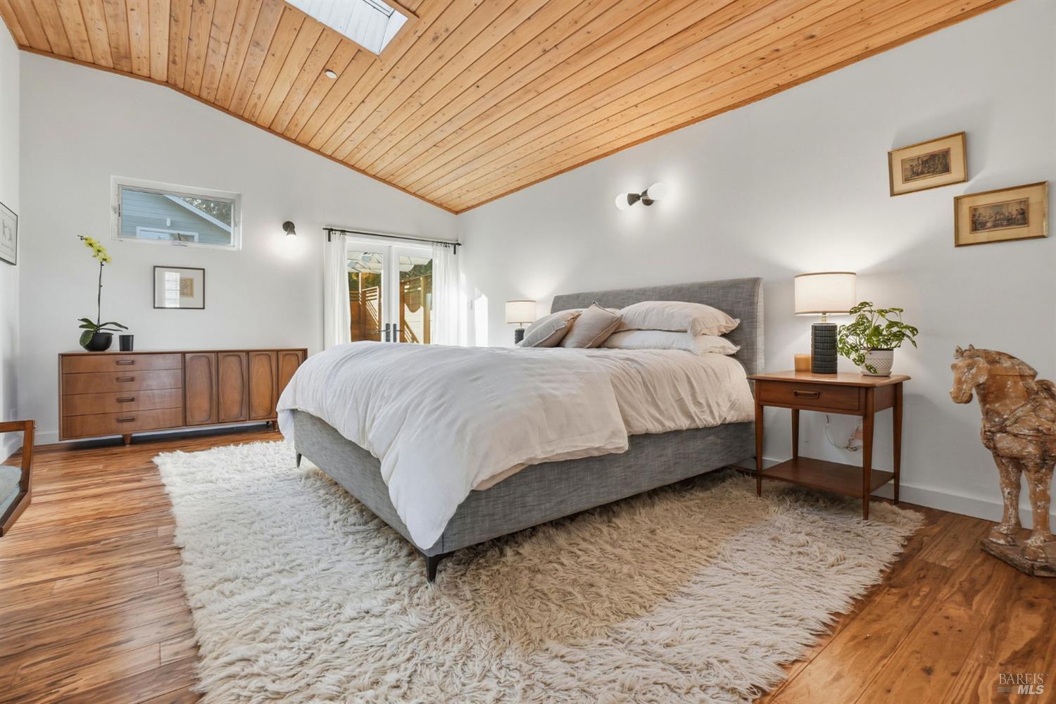 Detail Gallery Image 28 of 56 For 221 D St, San Rafael,  CA 94901 - 3 Beds | 2 Baths