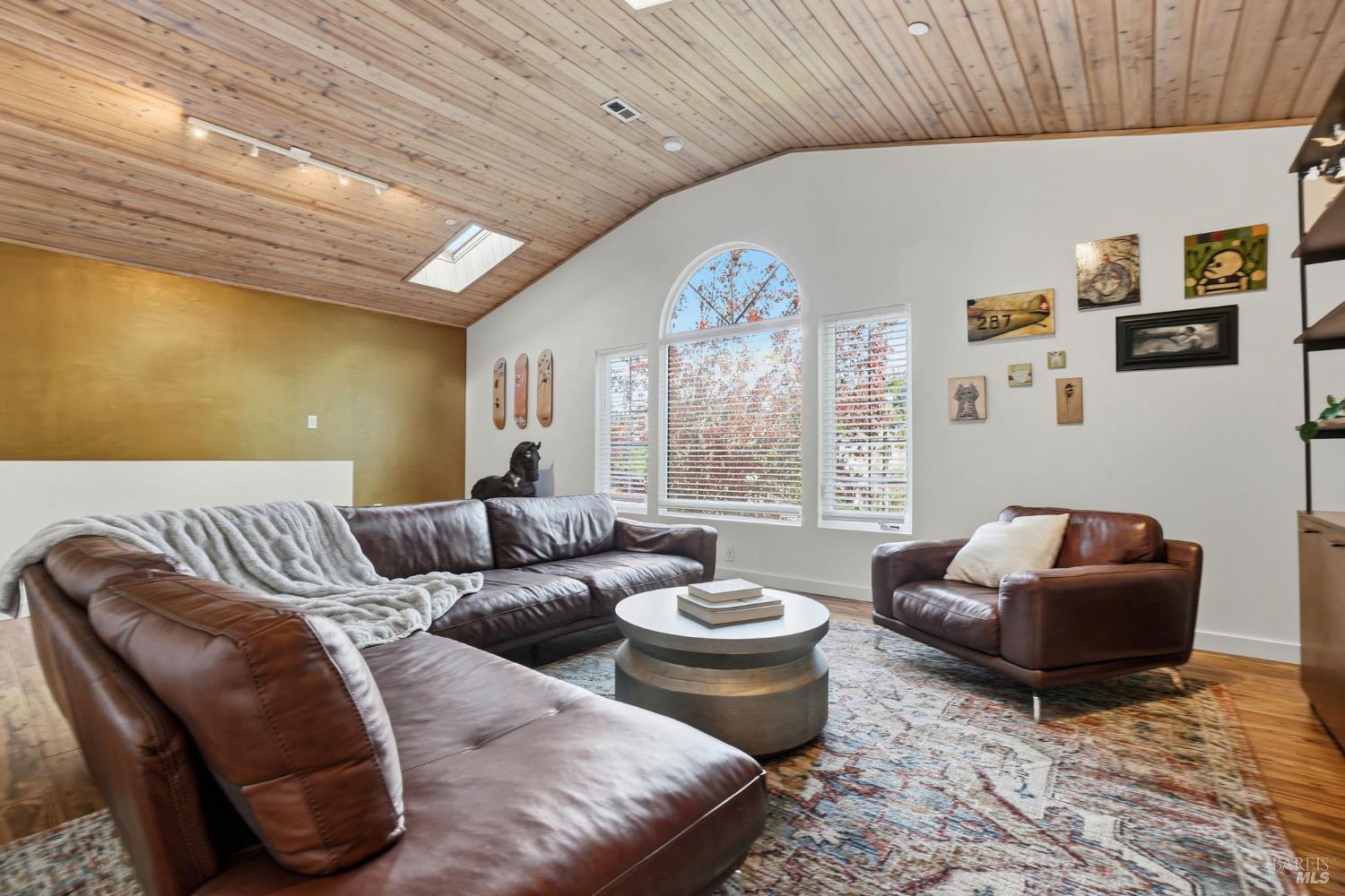 Detail Gallery Image 25 of 56 For 221 D St, San Rafael,  CA 94901 - 3 Beds | 2 Baths