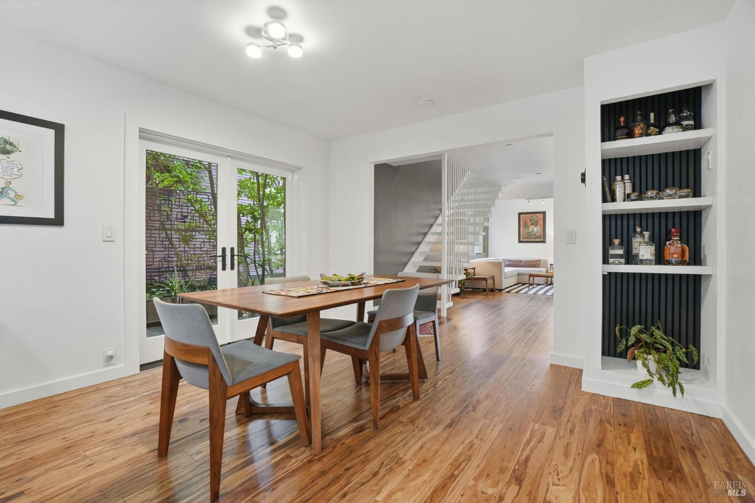 Detail Gallery Image 16 of 56 For 221 D St, San Rafael,  CA 94901 - 3 Beds | 2 Baths