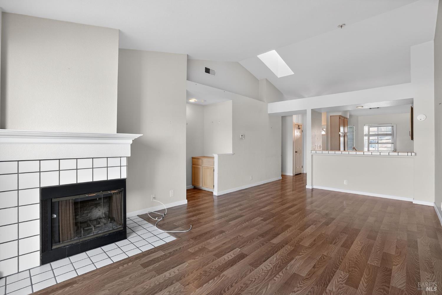 Detail Gallery Image 15 of 26 For 301 Stinson St, Vallejo,  CA 94591 - 2 Beds | 2 Baths