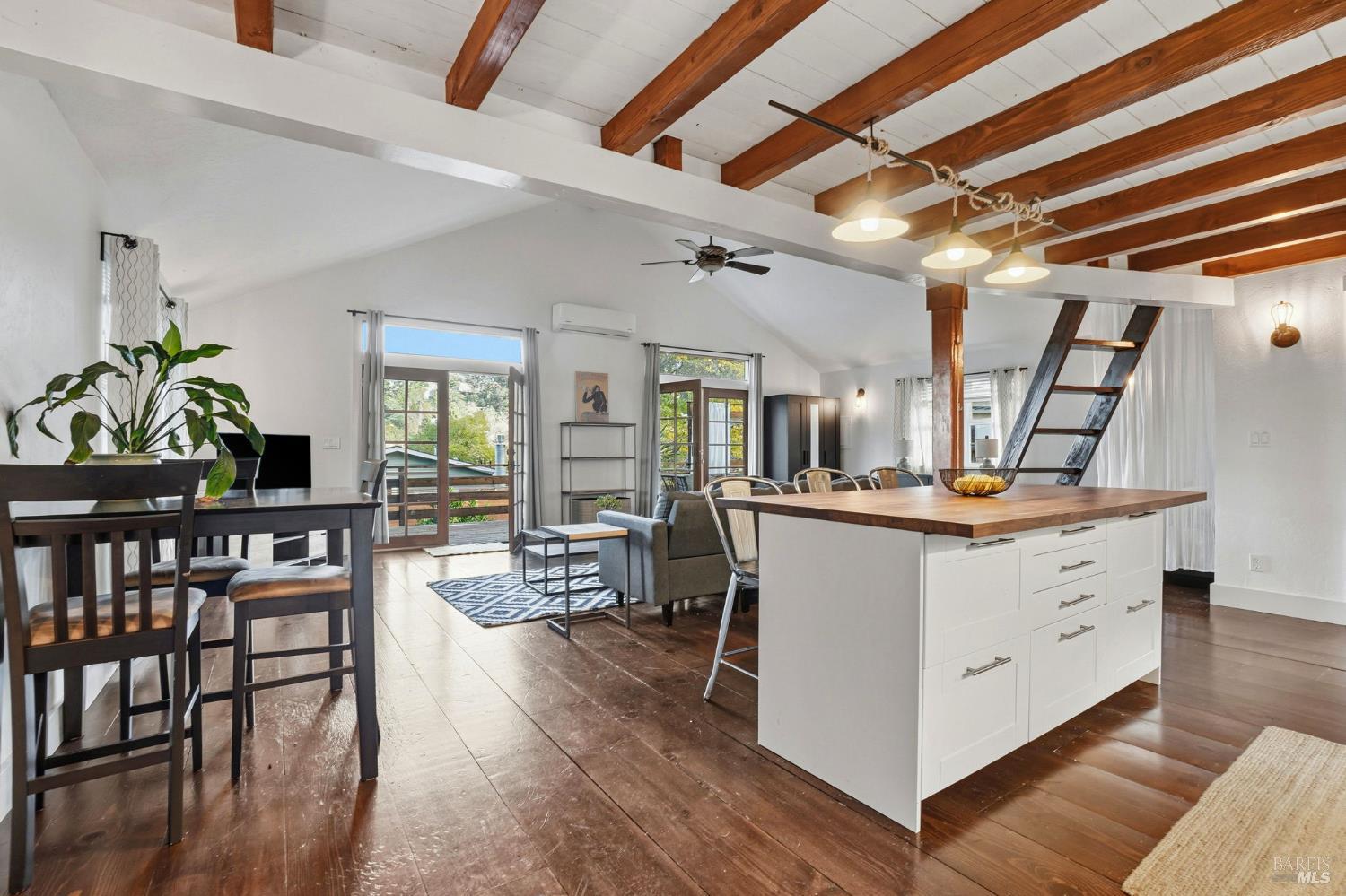 Detail Gallery Image 40 of 56 For 221 D St, San Rafael,  CA 94901 - 3 Beds | 2 Baths