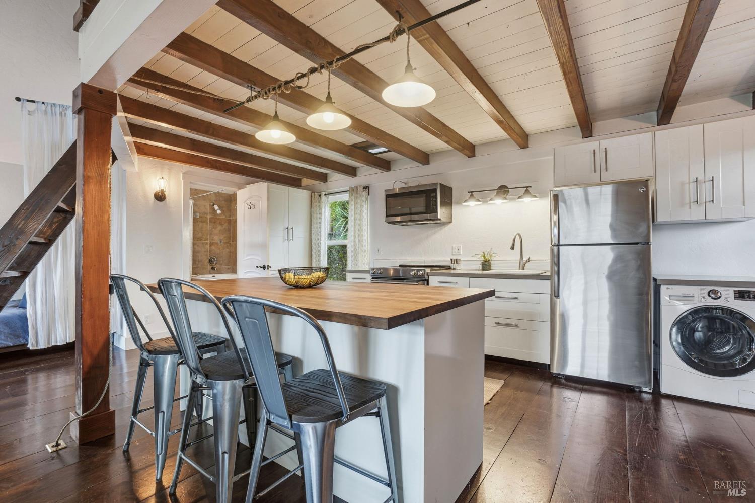 Detail Gallery Image 38 of 56 For 221 D St, San Rafael,  CA 94901 - 3 Beds | 2 Baths