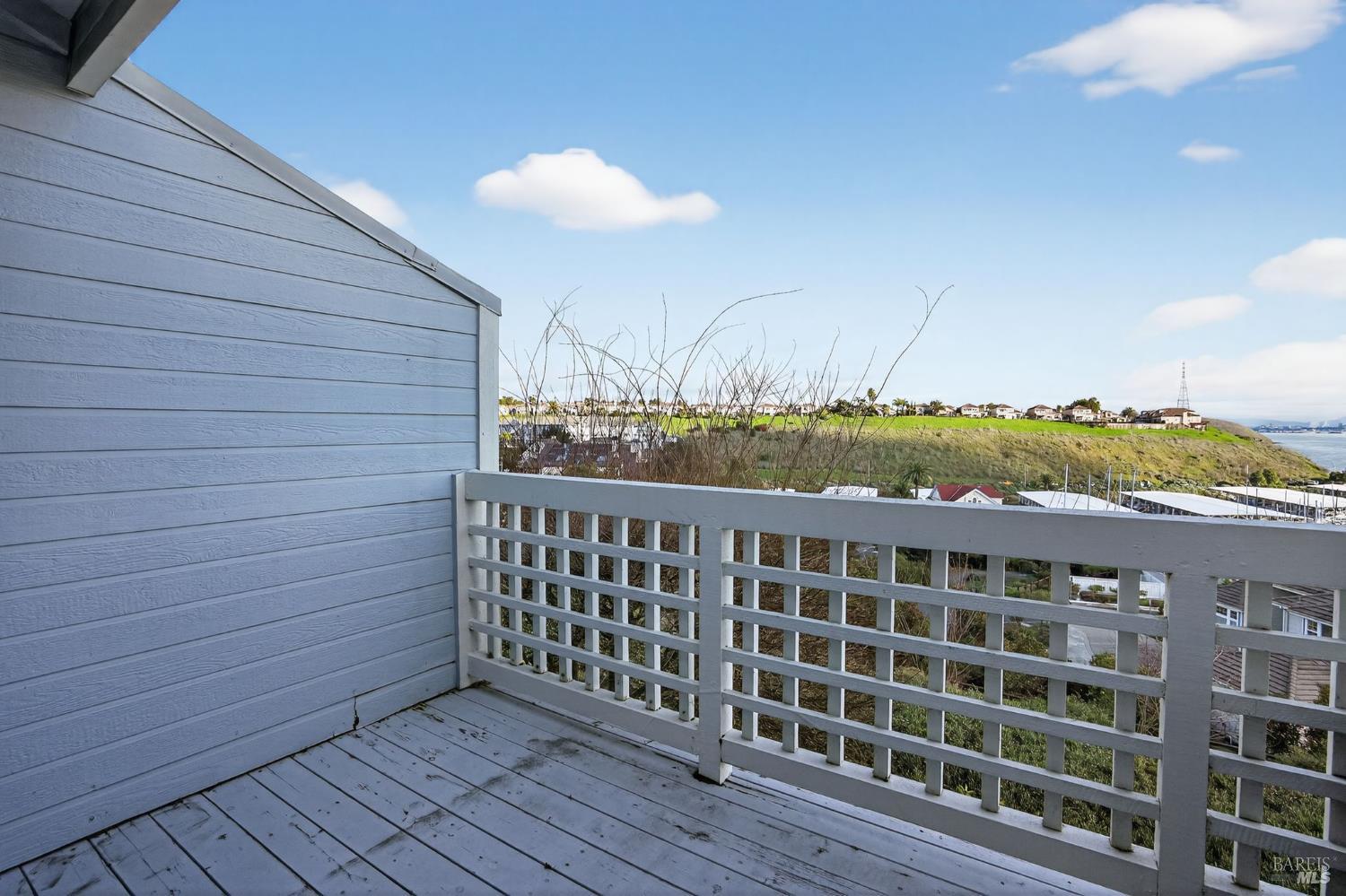 Detail Gallery Image 7 of 26 For 301 Stinson St, Vallejo,  CA 94591 - 2 Beds | 2 Baths