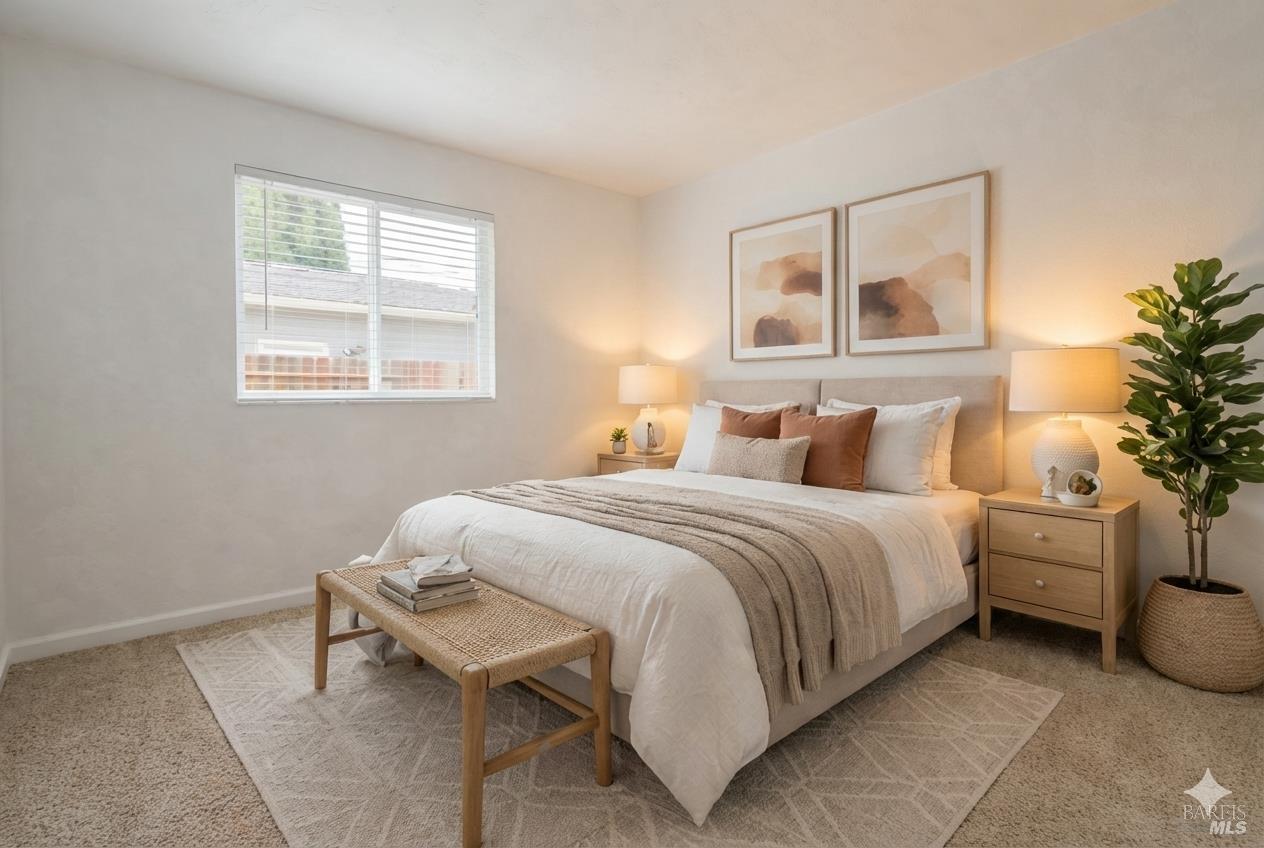 Detail Gallery Image 8 of 15 For 550 W Creekside Cir, Dixon,  CA 95620 - 2 Beds | 1/1 Baths