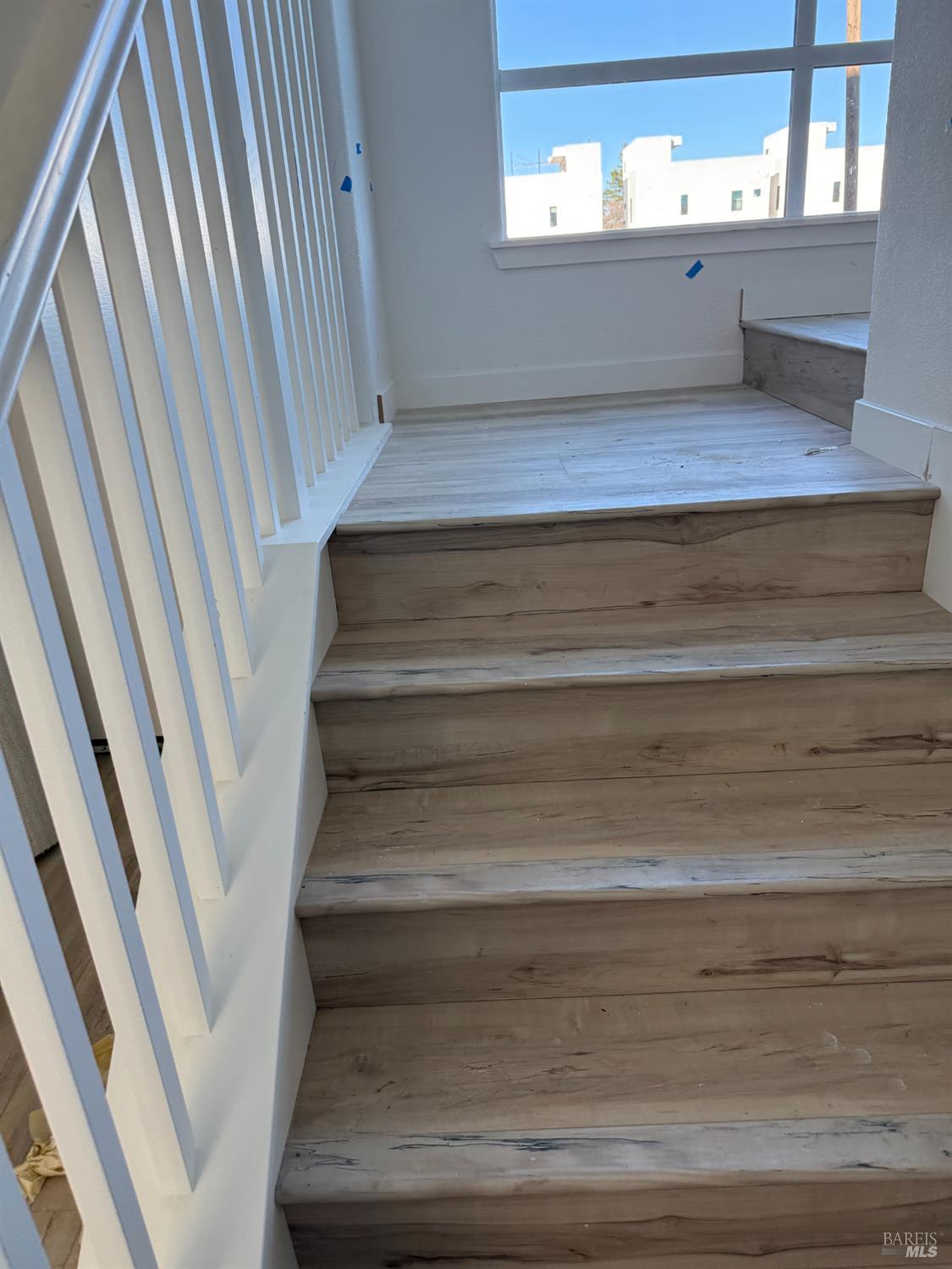 Detail Gallery Image 6 of 6 For 707 Catherine St, Vacaville,  CA 95688 - 3 Beds | 3 Baths