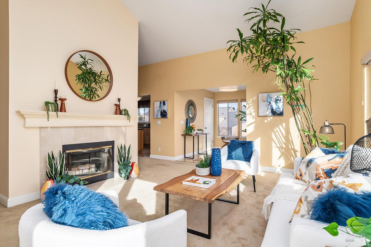 Detail Gallery Image 8 of 30 For 38 Creekside Ct, Corte Madera,  CA 94925 - 2 Beds | 2 Baths