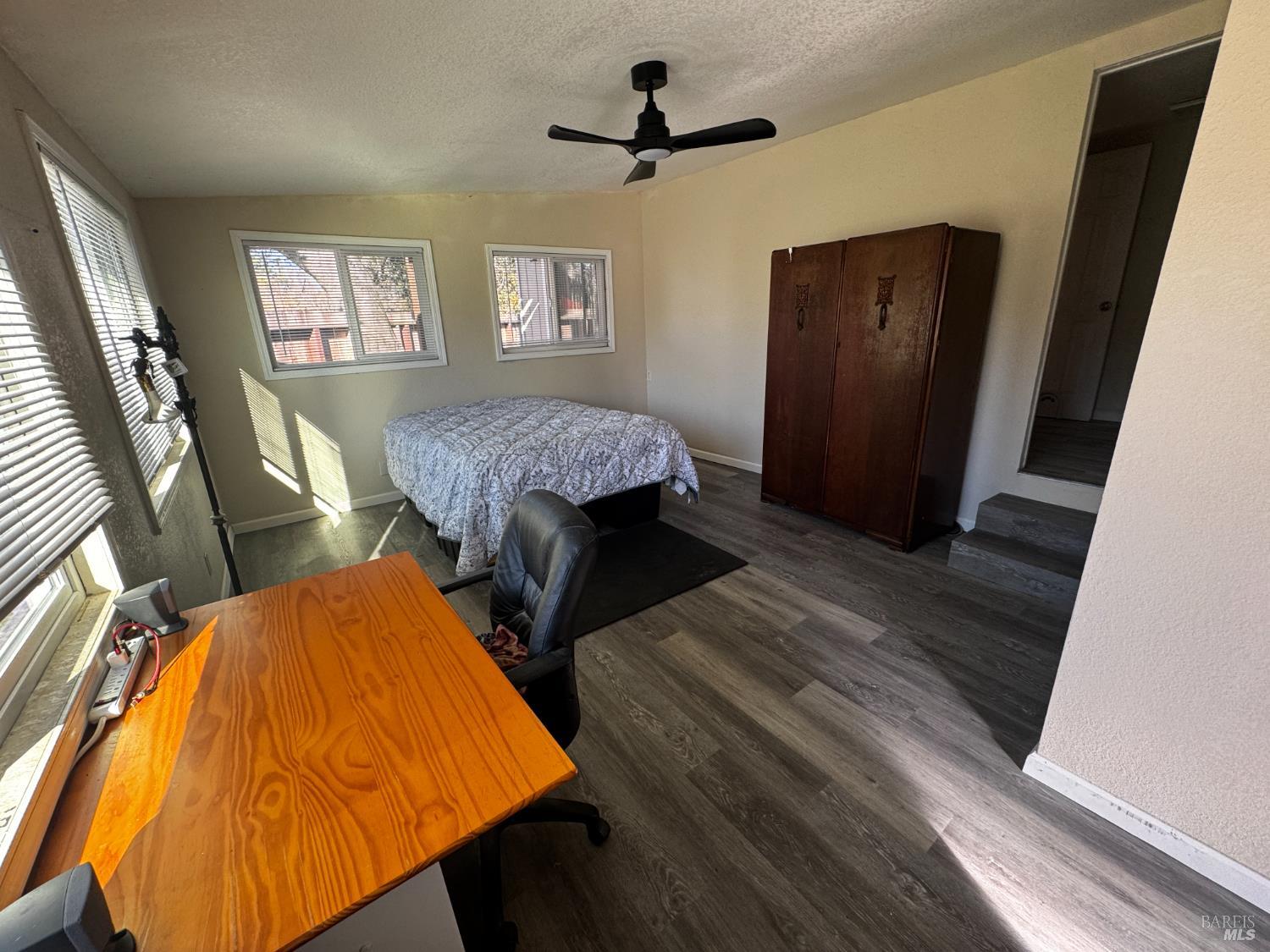 Detail Gallery Image 16 of 21 For 1435 Monterey Dr, Santa Rosa,  CA 95405 - 3 Beds | 2 Baths