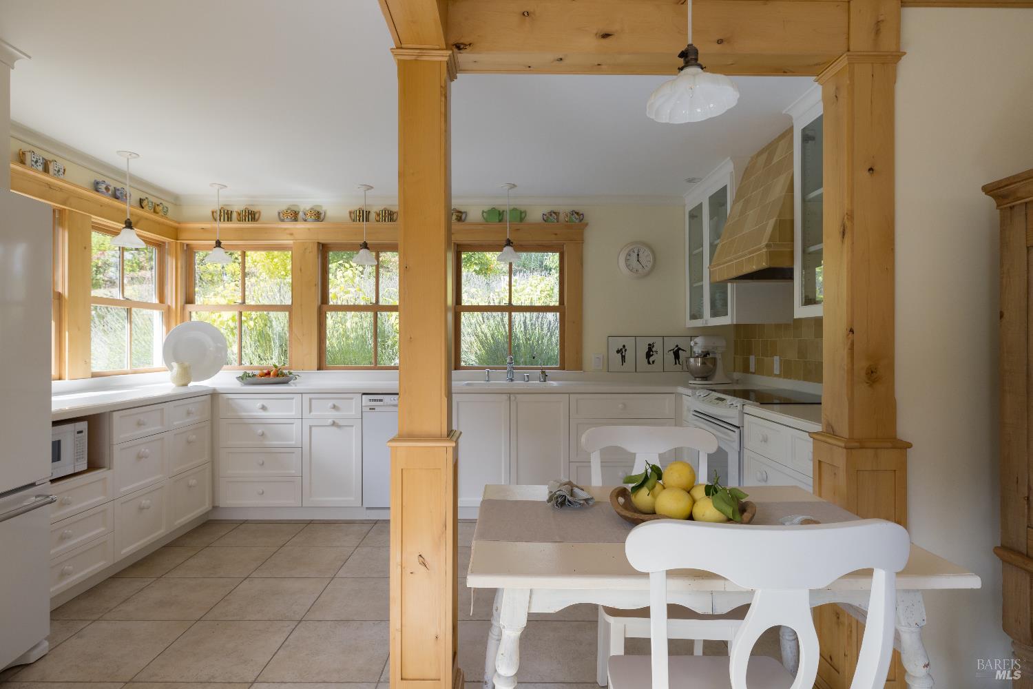 Detail Gallery Image 41 of 51 For 6640 Sonoma Mountain Rd, Santa Rosa,  CA 95404 - 4 Beds | 3/1 Baths