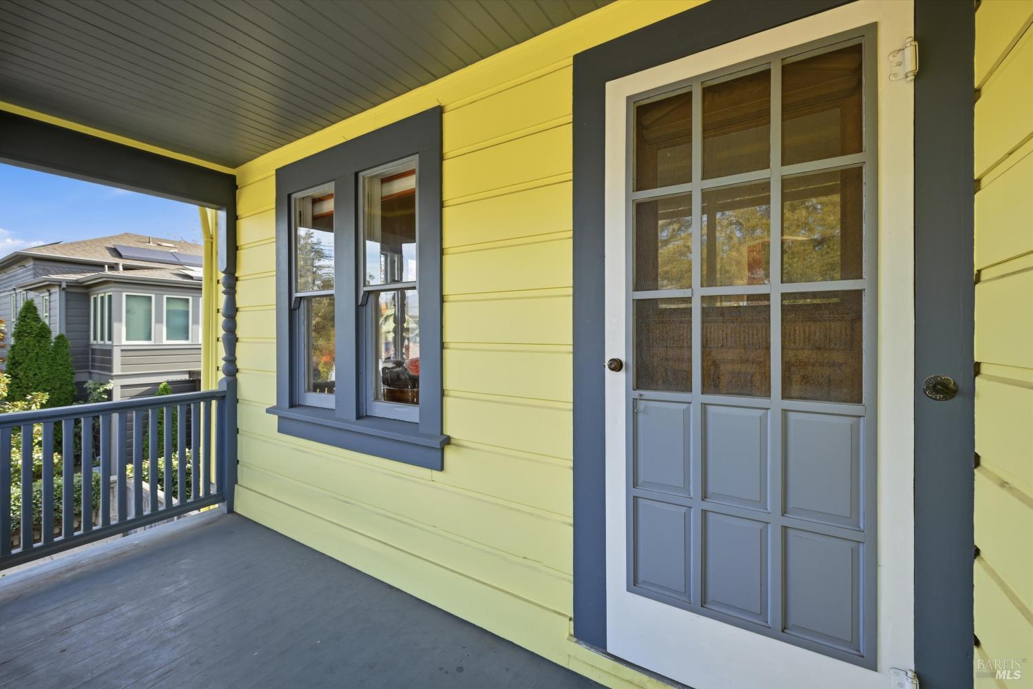Detail Gallery Image 3 of 44 For 1421 Center St, Napa,  CA 94559 - 2 Beds | 2 Baths