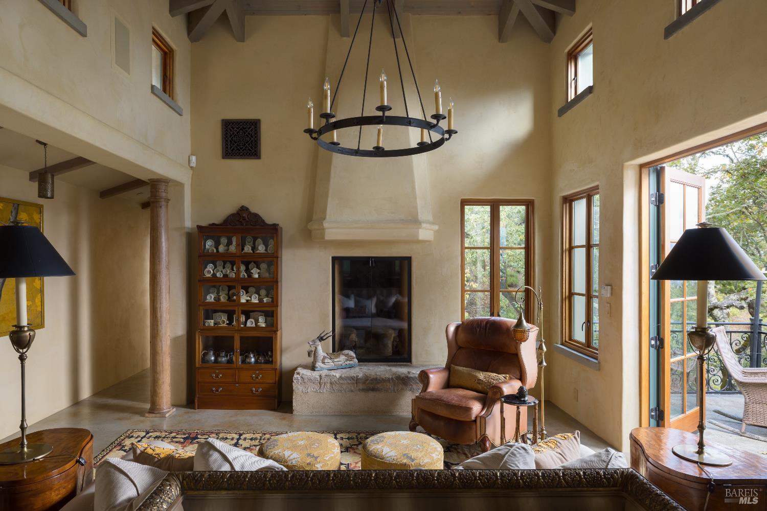 Detail Gallery Image 11 of 51 For 6640 Sonoma Mountain Rd, Santa Rosa,  CA 95404 - 4 Beds | 3/1 Baths