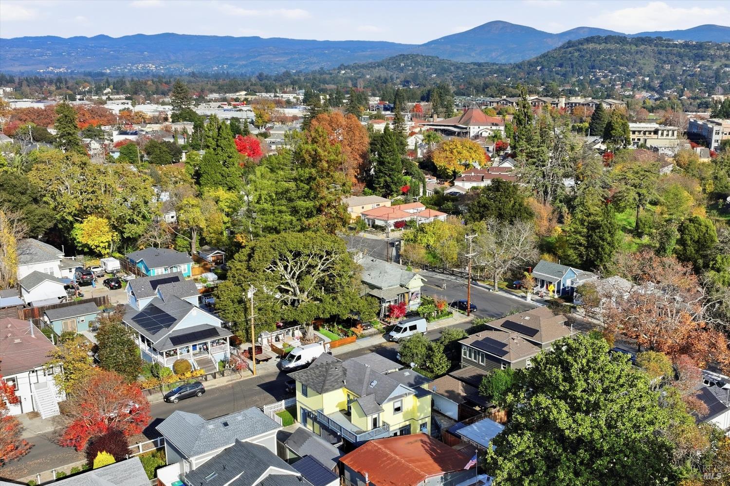 Detail Gallery Image 38 of 44 For 1421 Center St, Napa,  CA 94559 - 2 Beds | 2 Baths