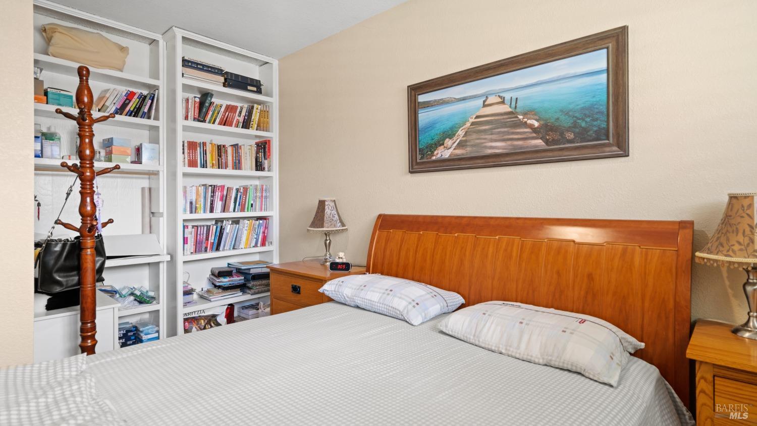 Detail Gallery Image 29 of 36 For 214 Arrowhead Dr, Vacaville,  CA 95687 - 4 Beds | 2 Baths