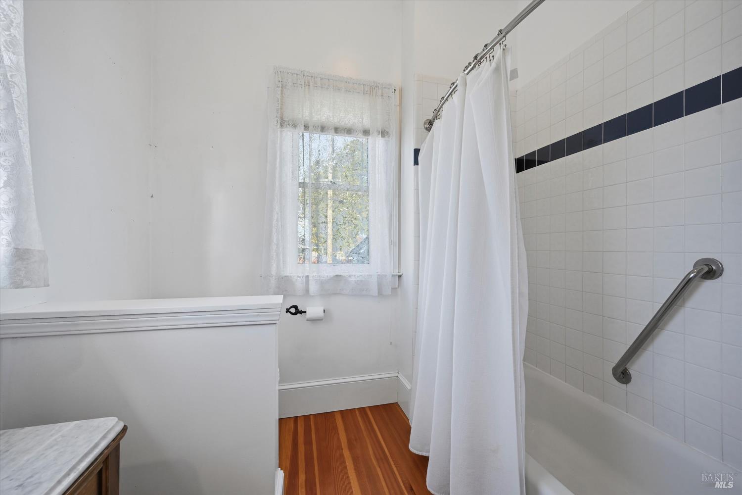 Detail Gallery Image 15 of 44 For 1421 Center St, Napa,  CA 94559 - 2 Beds | 2 Baths