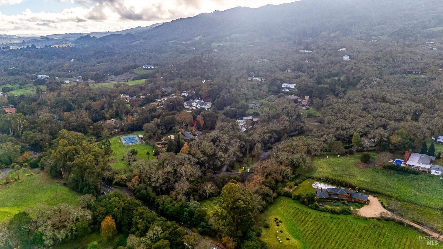 Detail Gallery Image 17 of 20 For 1055 Heaven Hill Rd, Sonoma,  CA 95476 - – Beds | – Baths