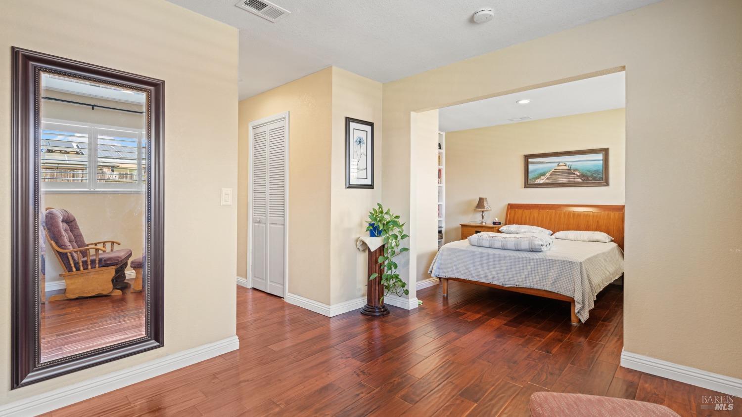 Detail Gallery Image 25 of 36 For 214 Arrowhead Dr, Vacaville,  CA 95687 - 4 Beds | 2 Baths