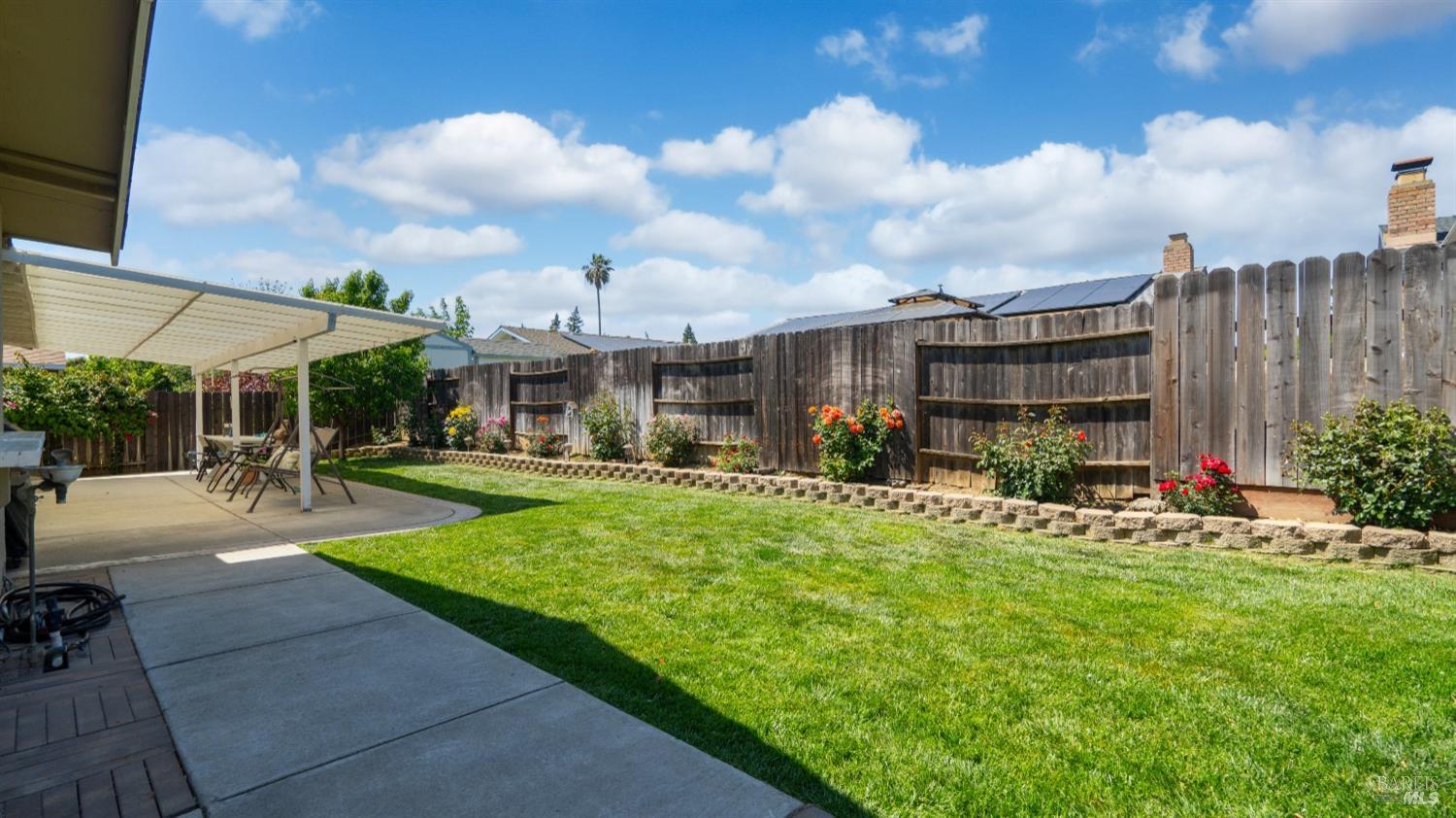 Detail Gallery Image 34 of 36 For 214 Arrowhead Dr, Vacaville,  CA 95687 - 4 Beds | 2 Baths