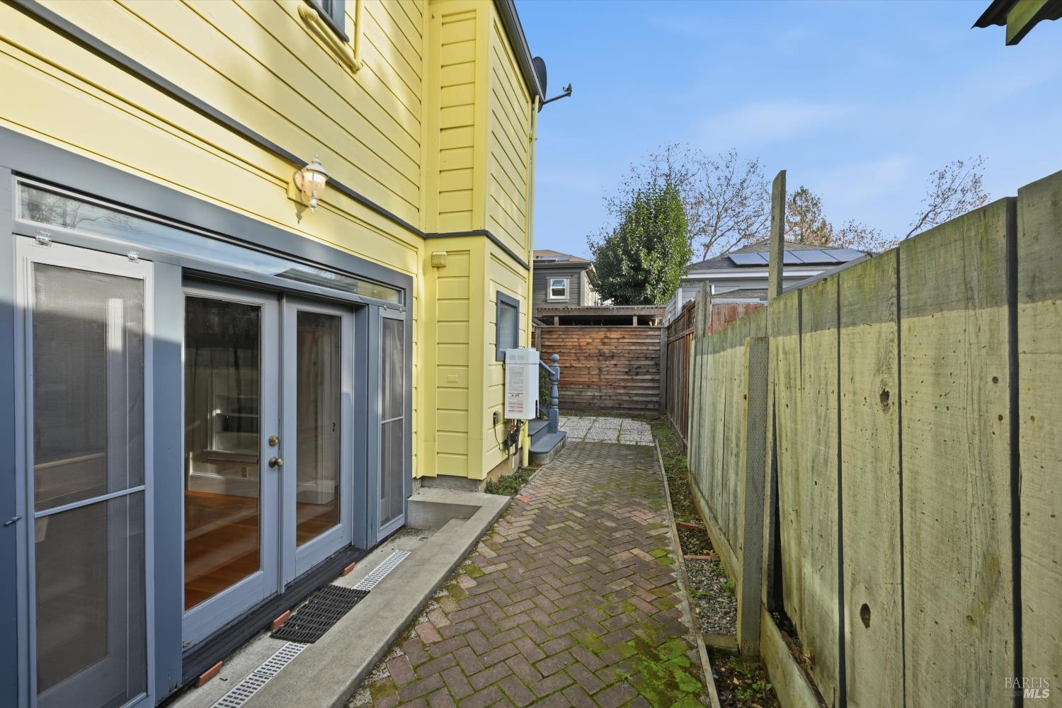 Detail Gallery Image 26 of 44 For 1421 Center St, Napa,  CA 94559 - 2 Beds | 2 Baths