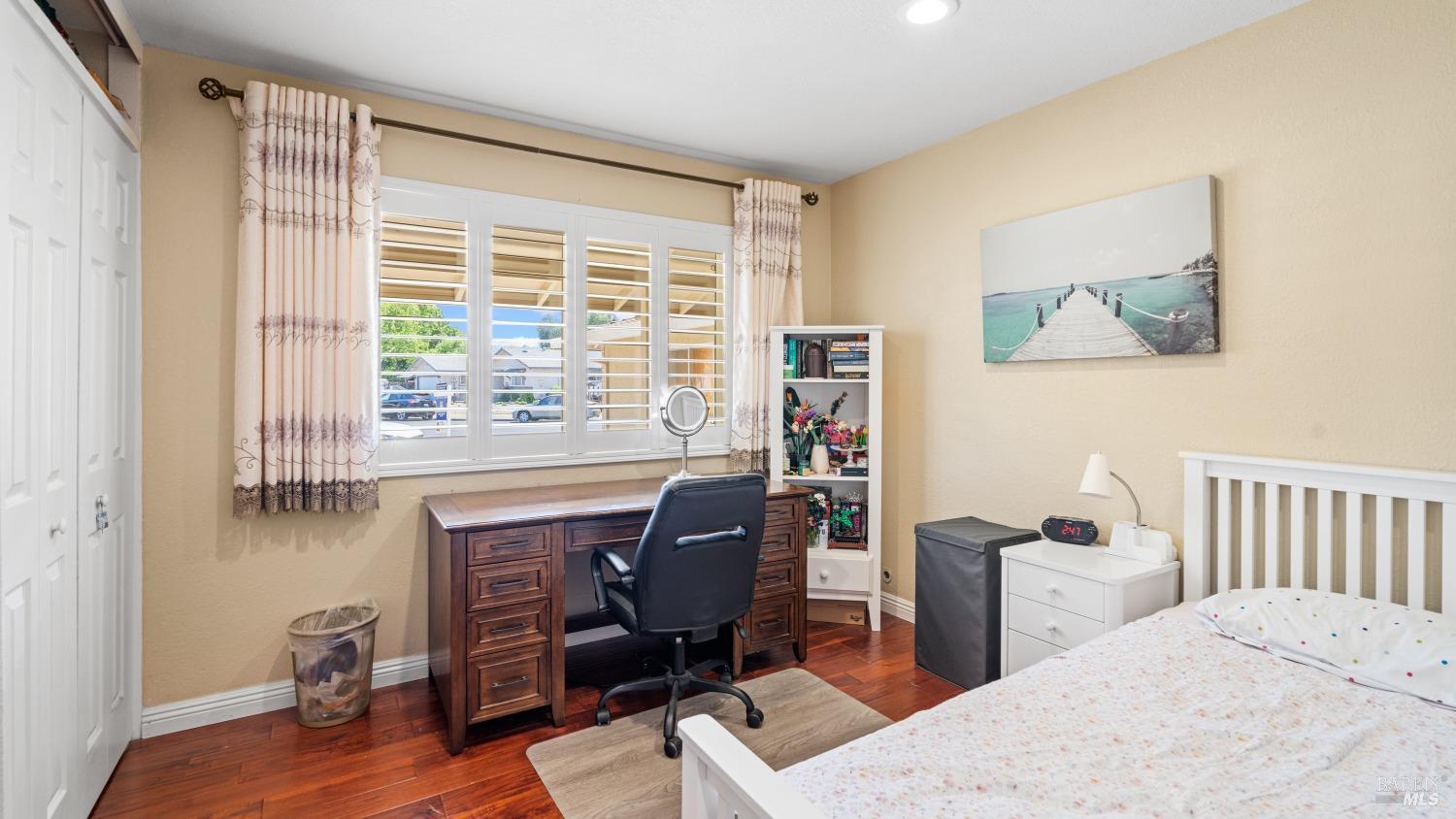 Detail Gallery Image 20 of 36 For 214 Arrowhead Dr, Vacaville,  CA 95687 - 4 Beds | 2 Baths