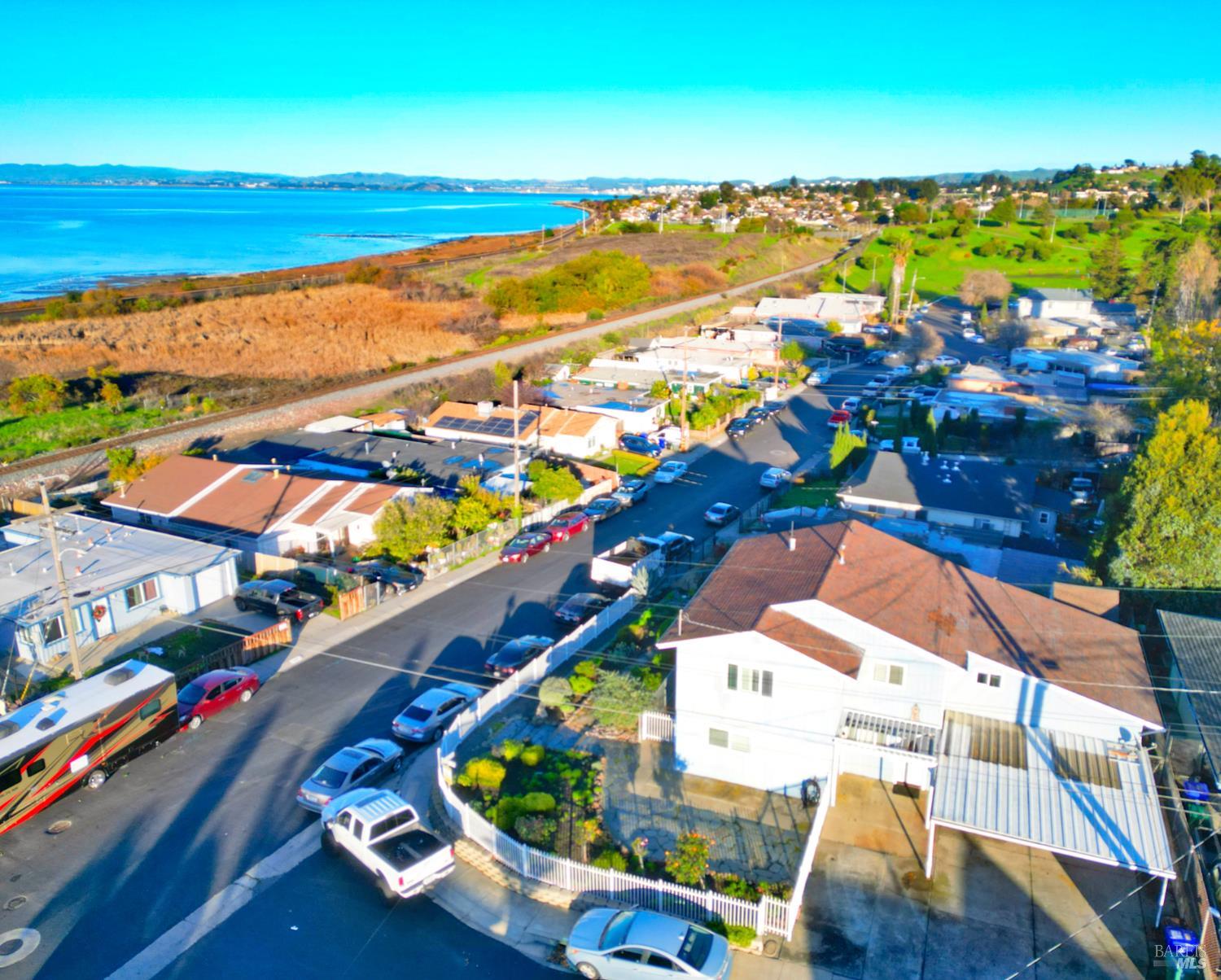 Detail Gallery Image 5 of 50 For 465 Linda Dr, San Pablo,  CA 94806 - 4 Beds | 2 Baths