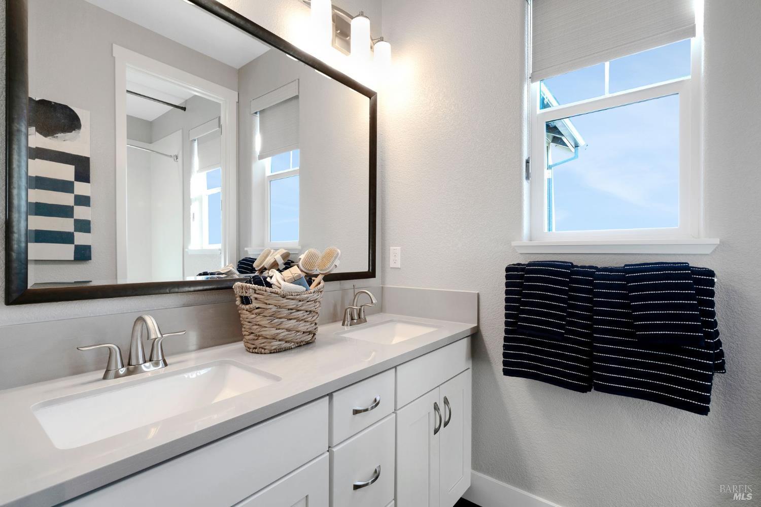 Detail Gallery Image 42 of 42 For 537 Eagle Cir, Oakley,  CA 94561 - 4 Beds | 3 Baths