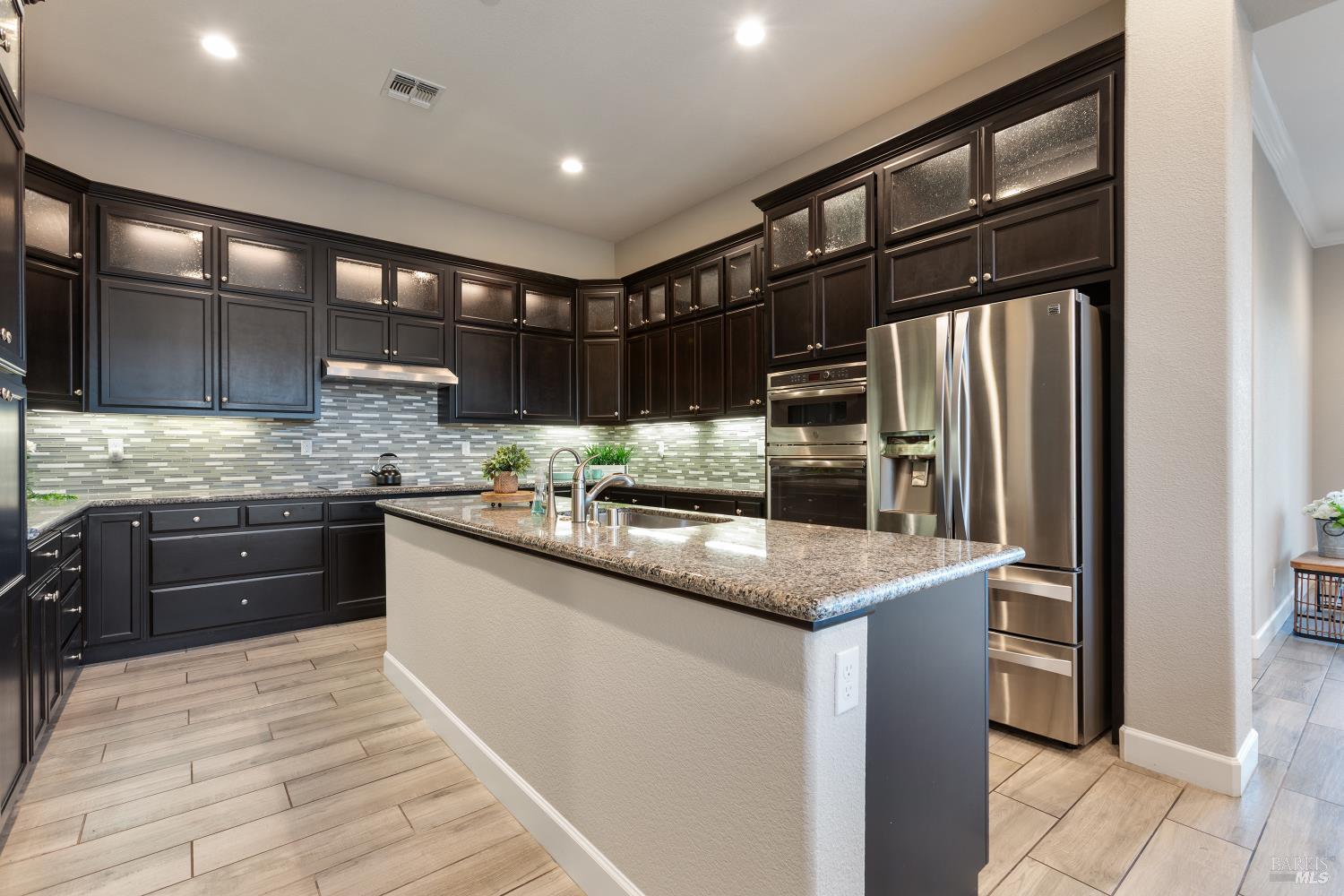 Detail Gallery Image 16 of 46 For 437 Waterwood Dr, Rio Vista,  CA 94571 - 2 Beds | 2 Baths