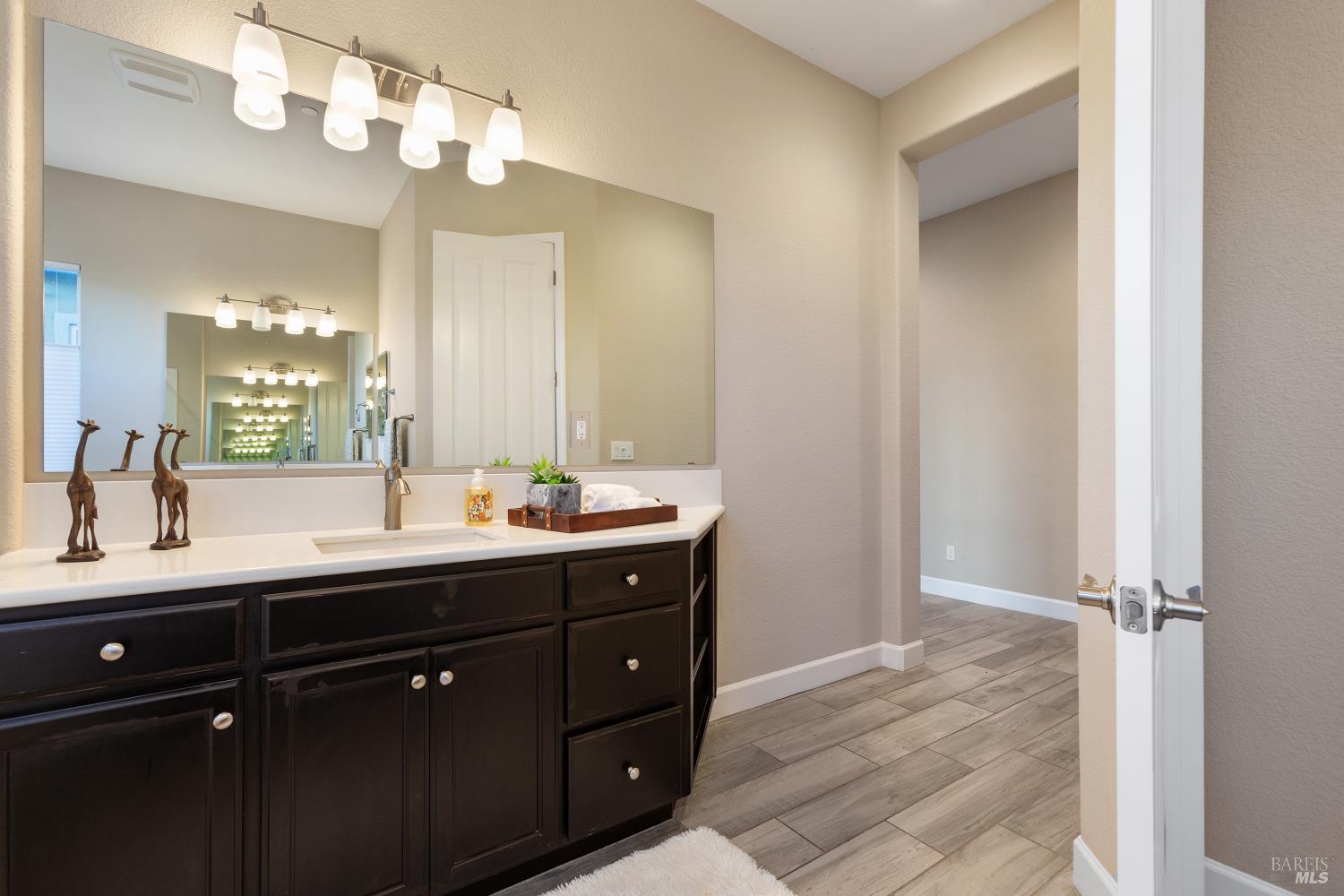 Detail Gallery Image 30 of 46 For 437 Waterwood Dr, Rio Vista,  CA 94571 - 2 Beds | 2 Baths