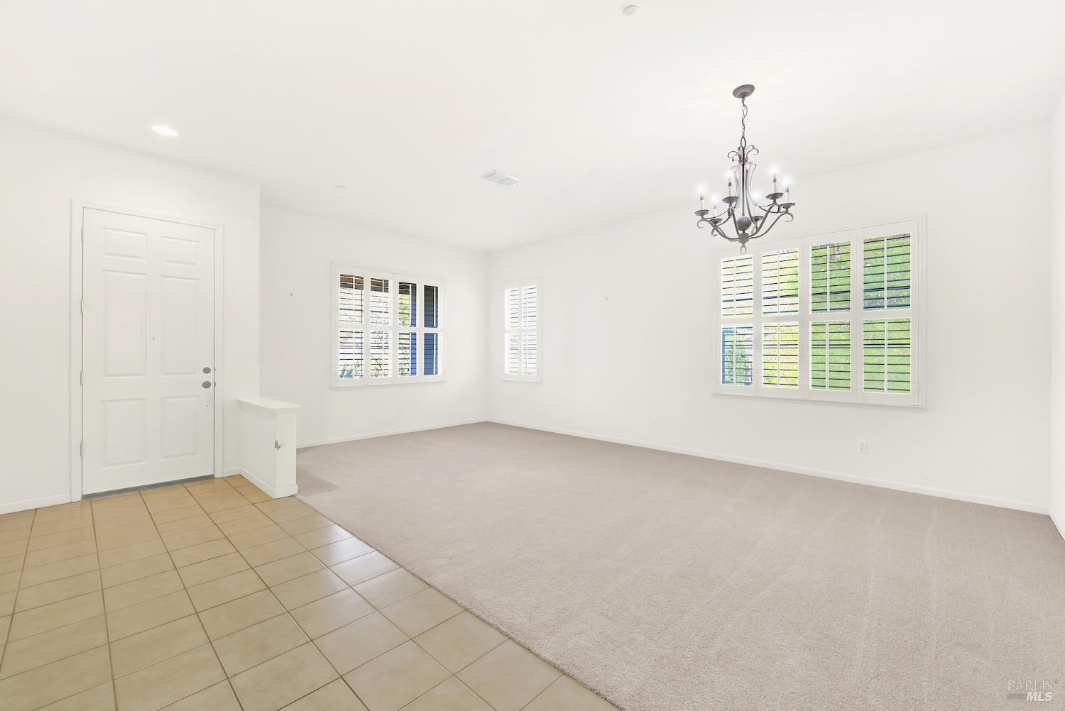 Detail Gallery Image 14 of 85 For 6 Goldeneye Ct, American Canyon,  CA 94503 - 4 Beds | 2 Baths