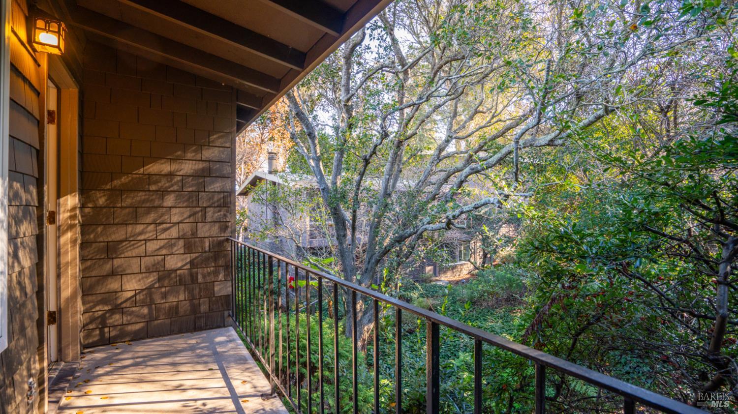 Detail Gallery Image 8 of 46 For 1411 Casa Buena Dr #45,  Corte Madera,  CA 94925 - 2 Beds | 1 Baths