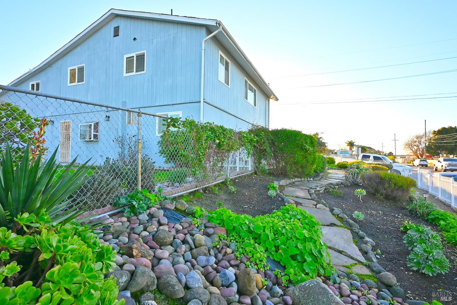 Detail Gallery Image 13 of 50 For 465 Linda Dr, San Pablo,  CA 94806 - 4 Beds | 2 Baths