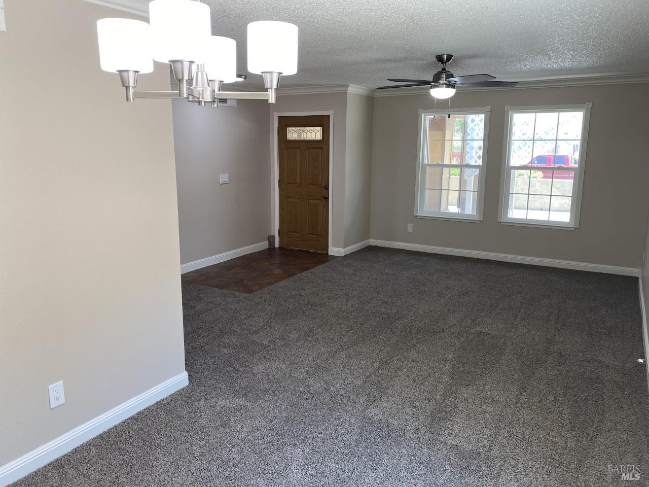 Detail Gallery Image 5 of 27 For 172 W Catamaran Cir, Pittsburg,  CA 94565 - 4 Beds | 2 Baths