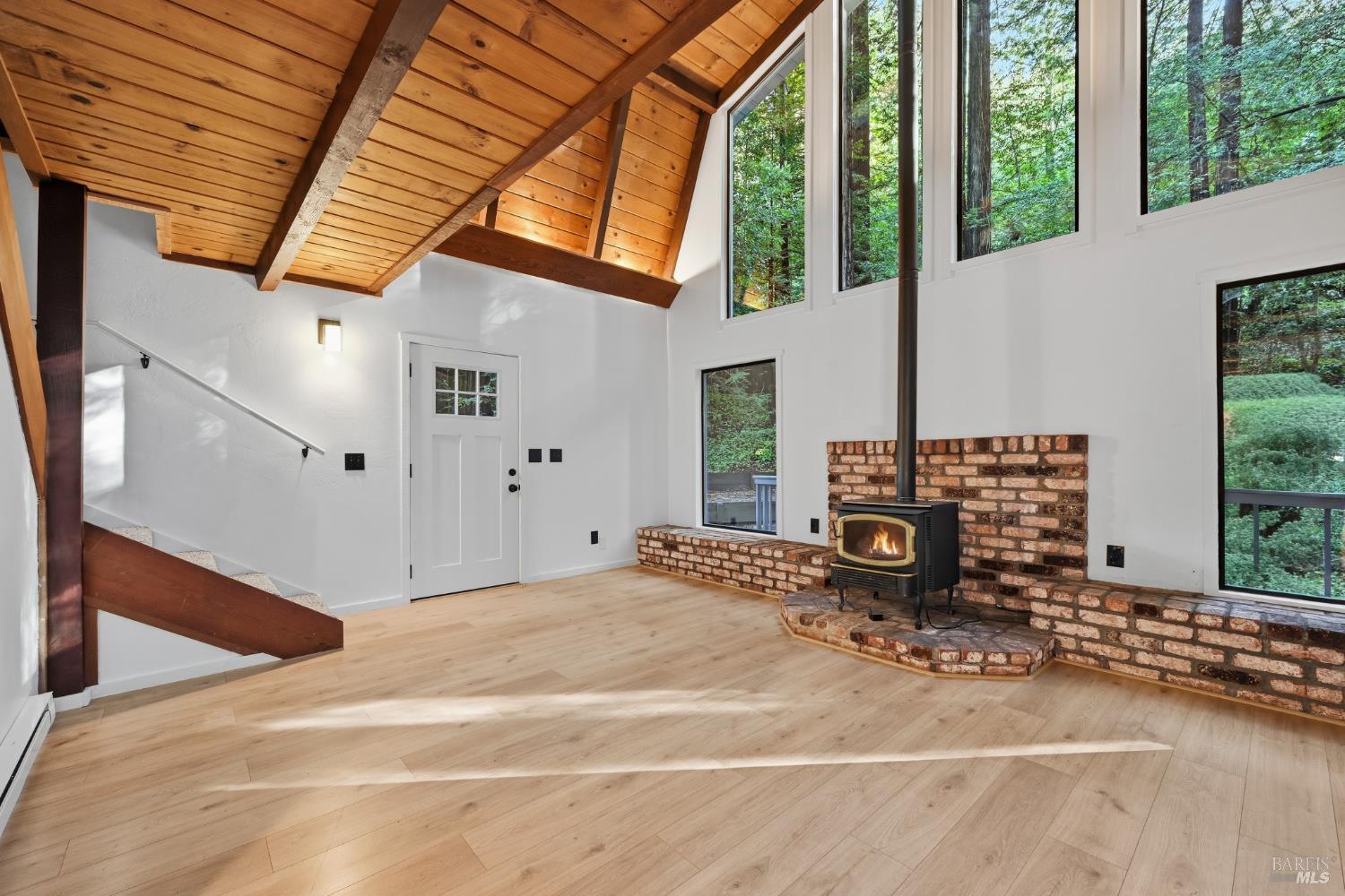 Detail Gallery Image 3 of 21 For 55 Silvia Dr, Cazadero,  CA 95421 - 2 Beds | 2 Baths