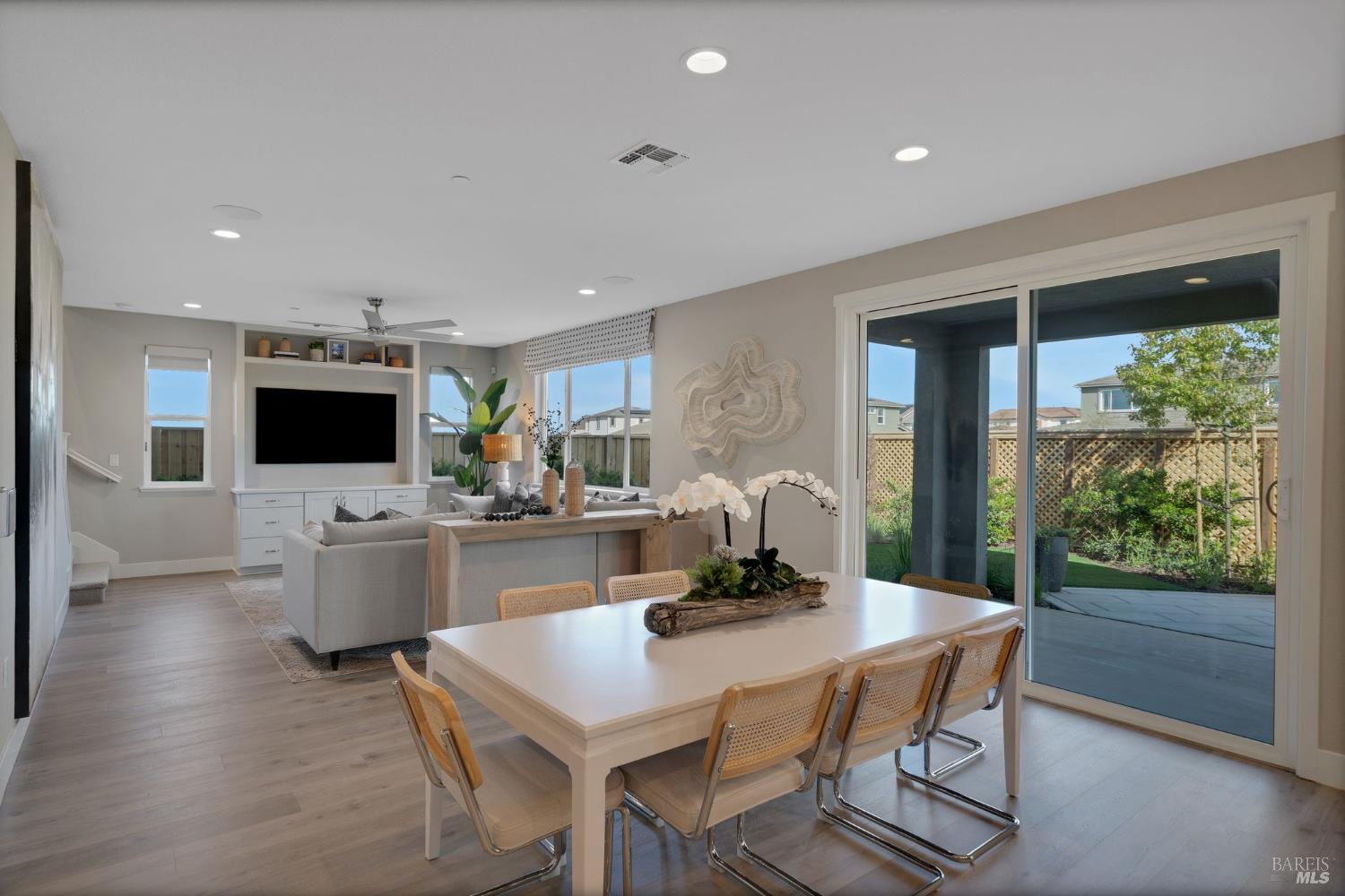 Detail Gallery Image 19 of 42 For 537 Eagle Cir, Oakley,  CA 94561 - 4 Beds | 3 Baths