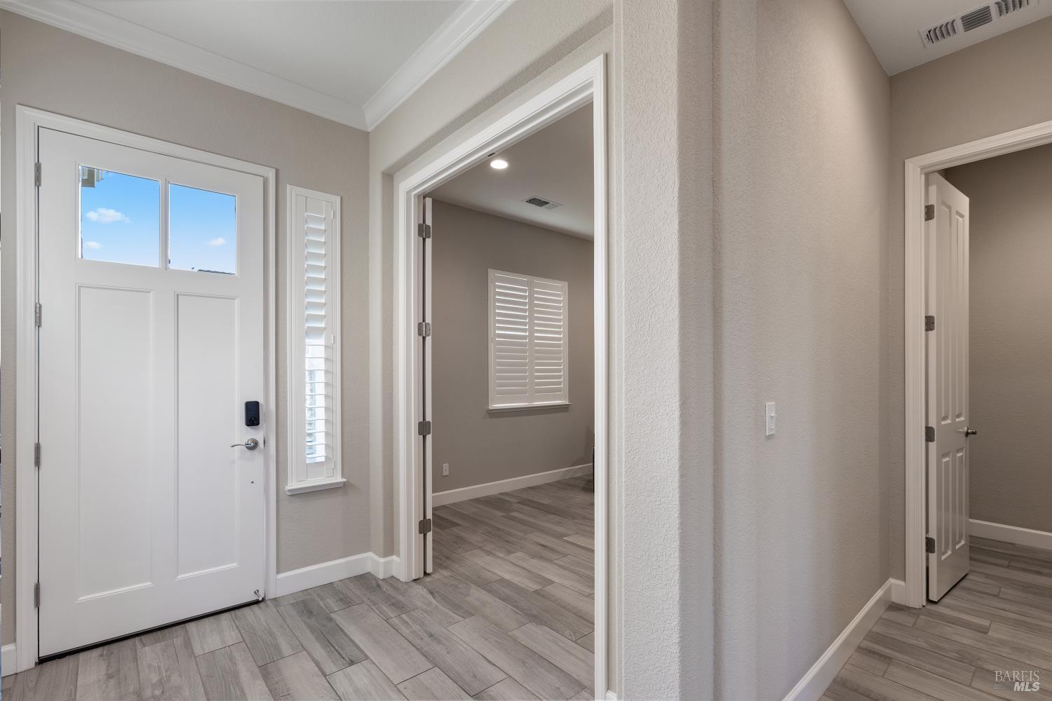 Detail Gallery Image 4 of 46 For 437 Waterwood Dr, Rio Vista,  CA 94571 - 2 Beds | 2 Baths