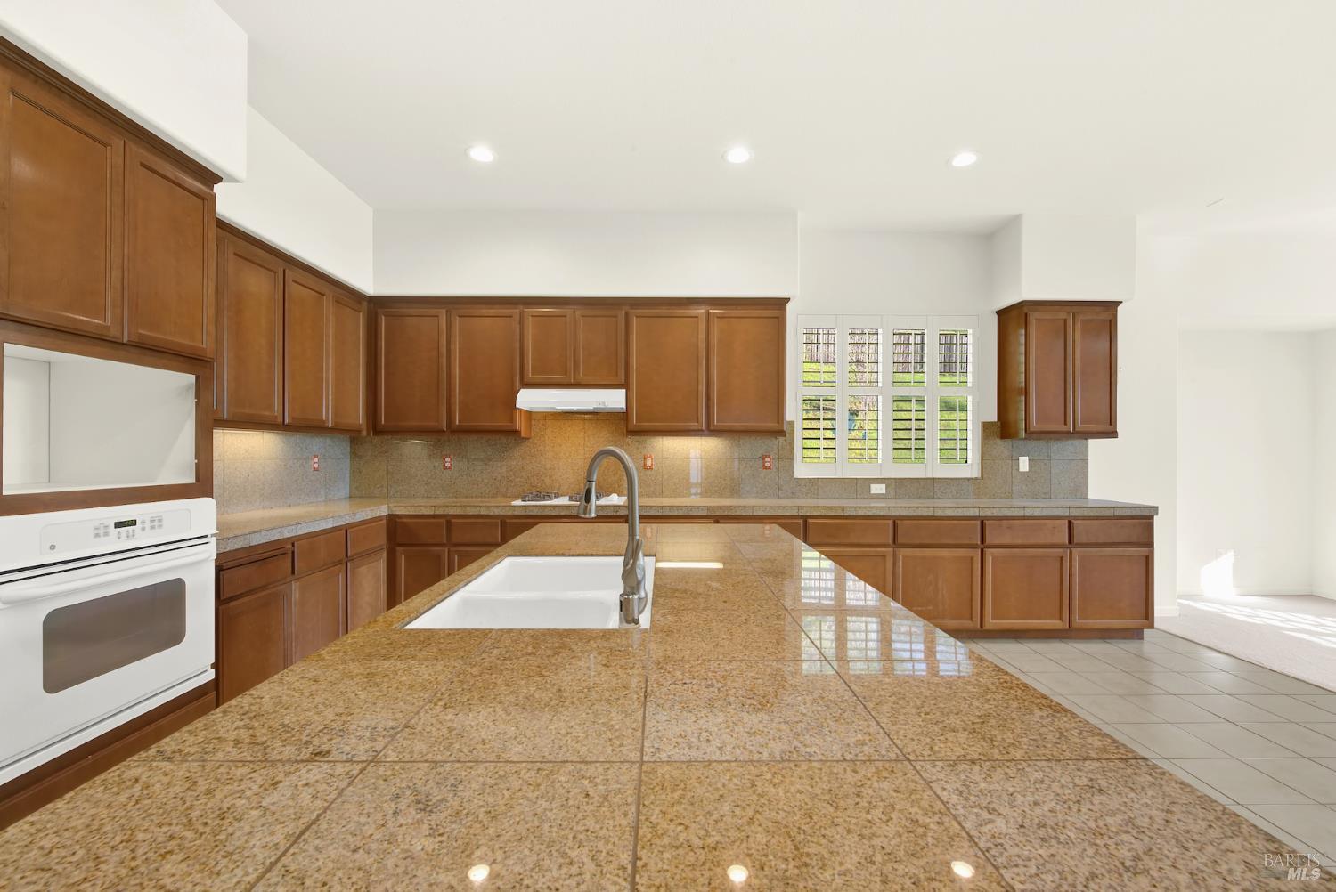 Detail Gallery Image 28 of 85 For 6 Goldeneye Ct, American Canyon,  CA 94503 - 4 Beds | 2 Baths