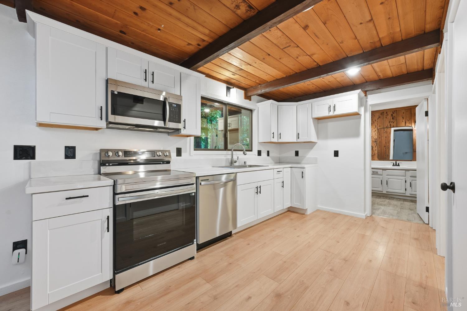 Detail Gallery Image 6 of 21 For 55 Silvia Dr, Cazadero,  CA 95421 - 2 Beds | 2 Baths