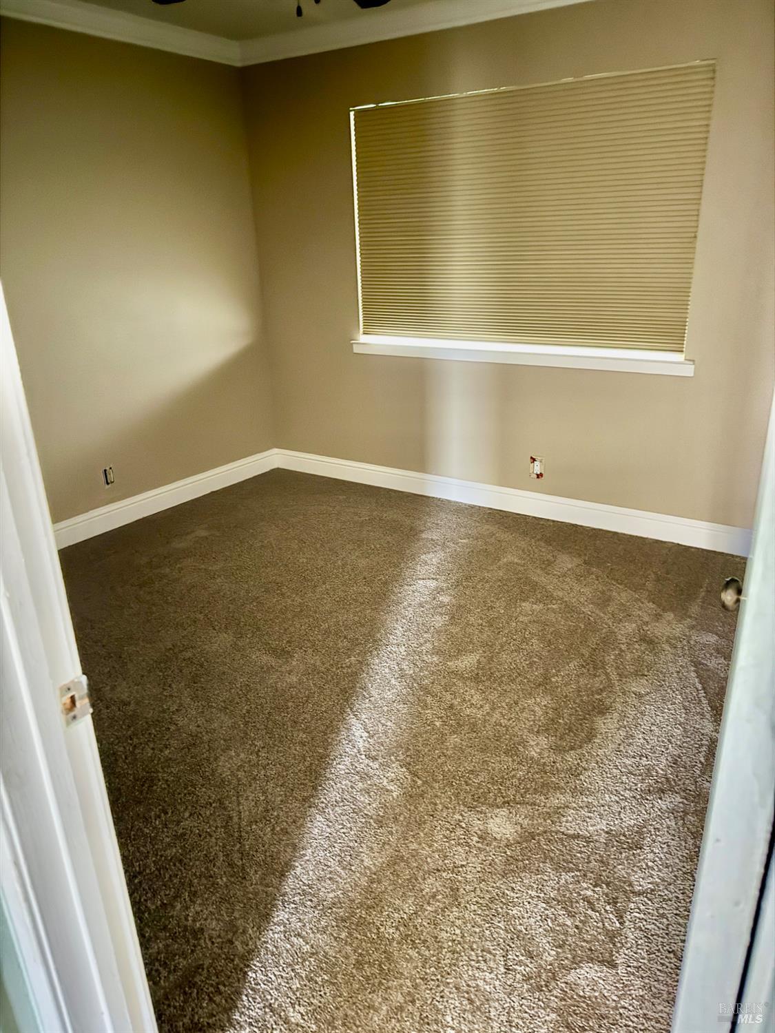 Detail Gallery Image 25 of 38 For 214 Albany Ave, Vacaville,  CA 95687 - 3 Beds | 2 Baths